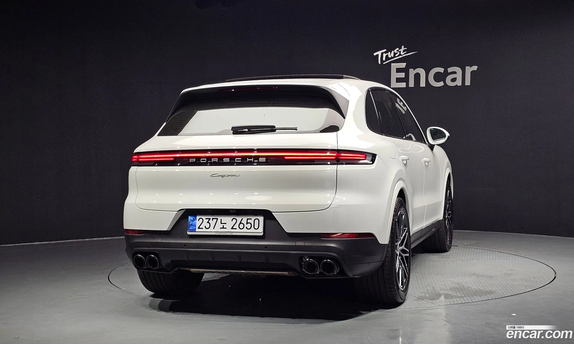 Porsche Cayenne 2024 — 28