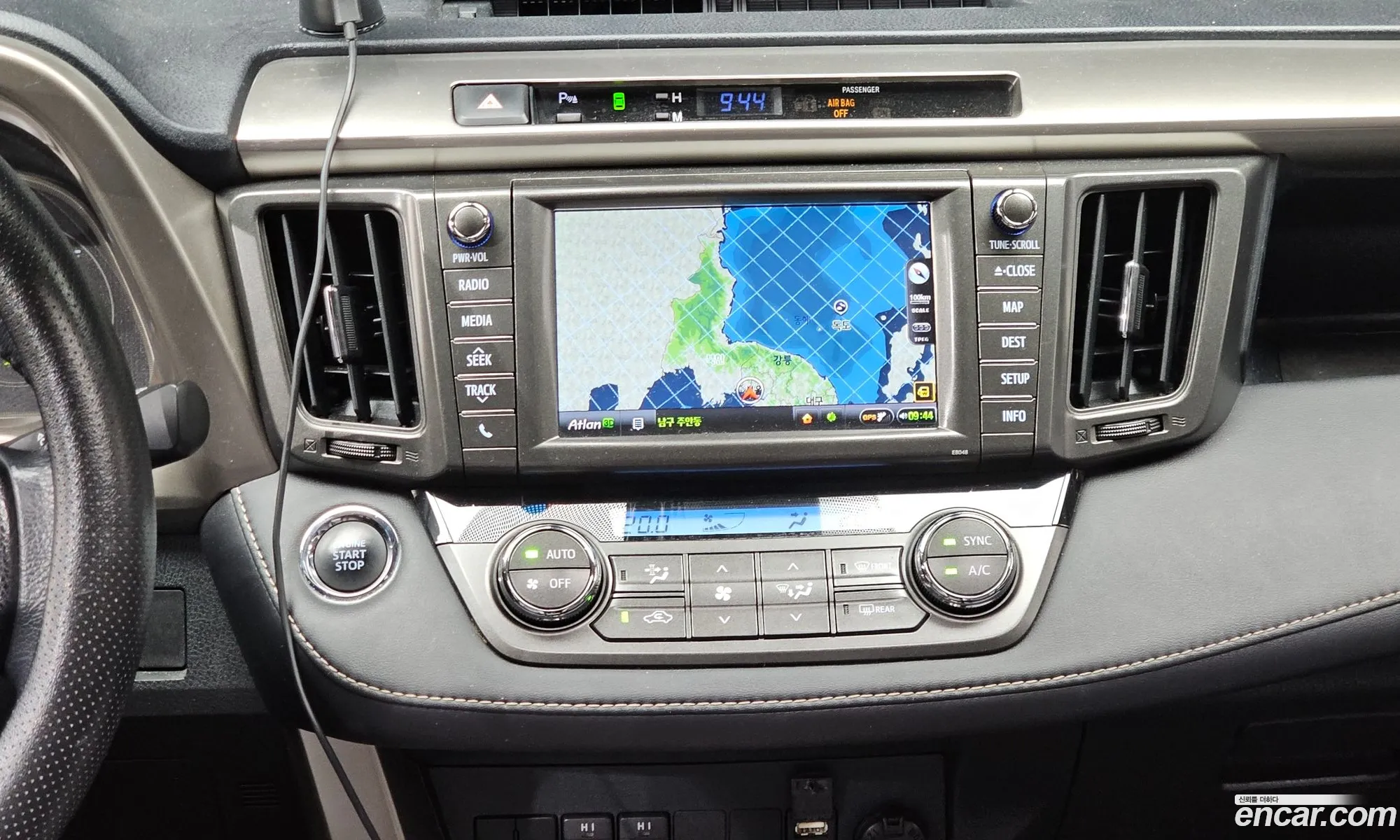 Toyota RAV4 2013 JTMDFREV4DD038273 — 4