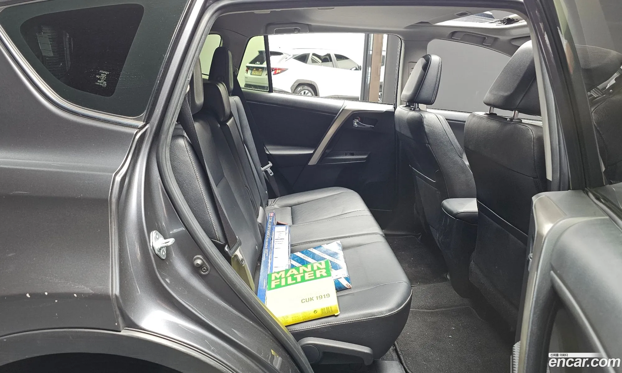 Toyota RAV4 2013 JTMDFREV4DD038273 — 15