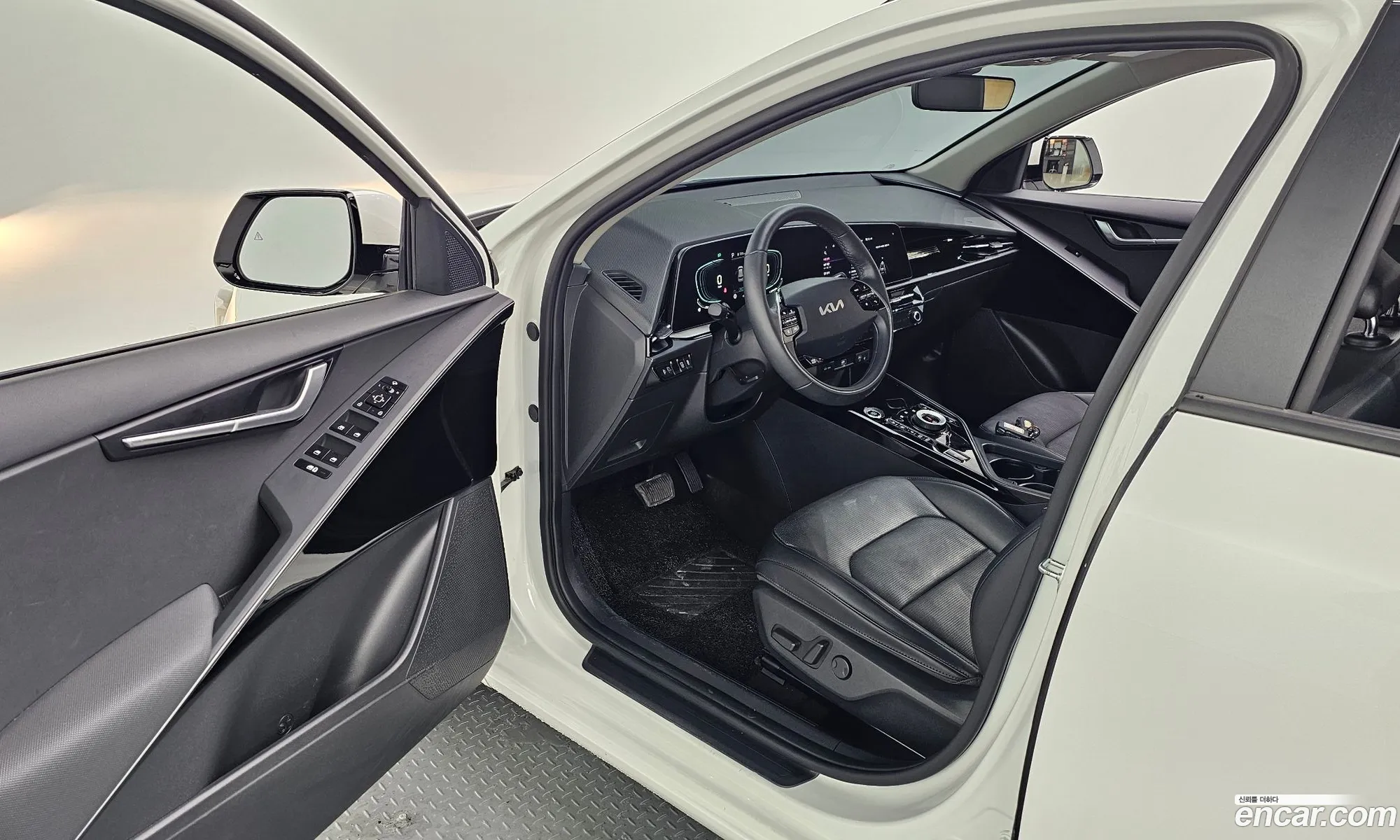 Kia Niro 2023 — 13