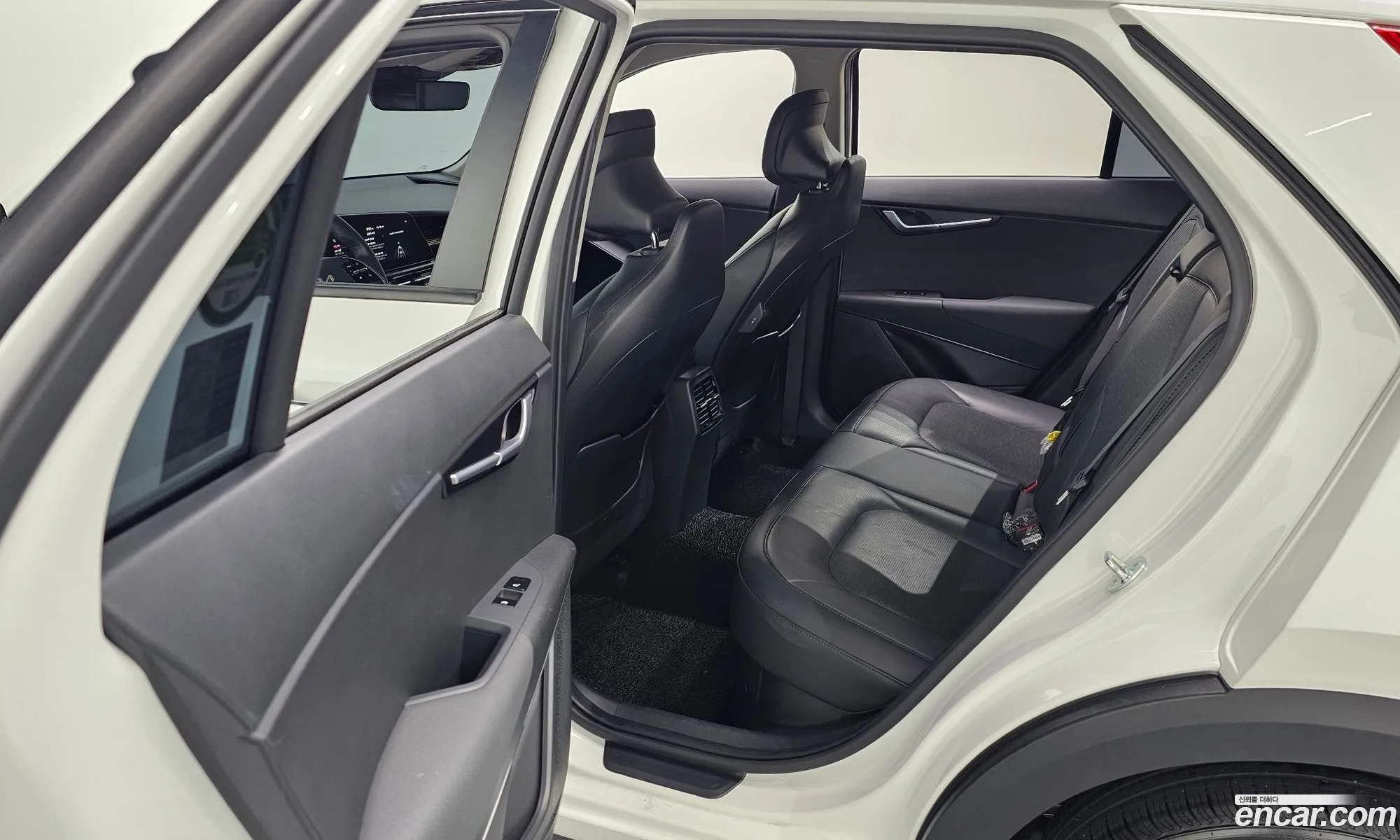 Kia Niro 2023 — 10