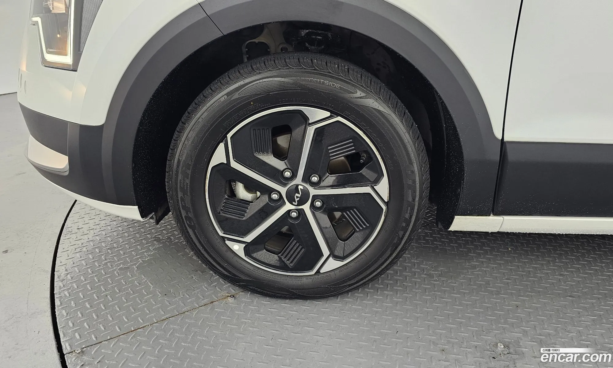 Kia Niro 2023 — 14
