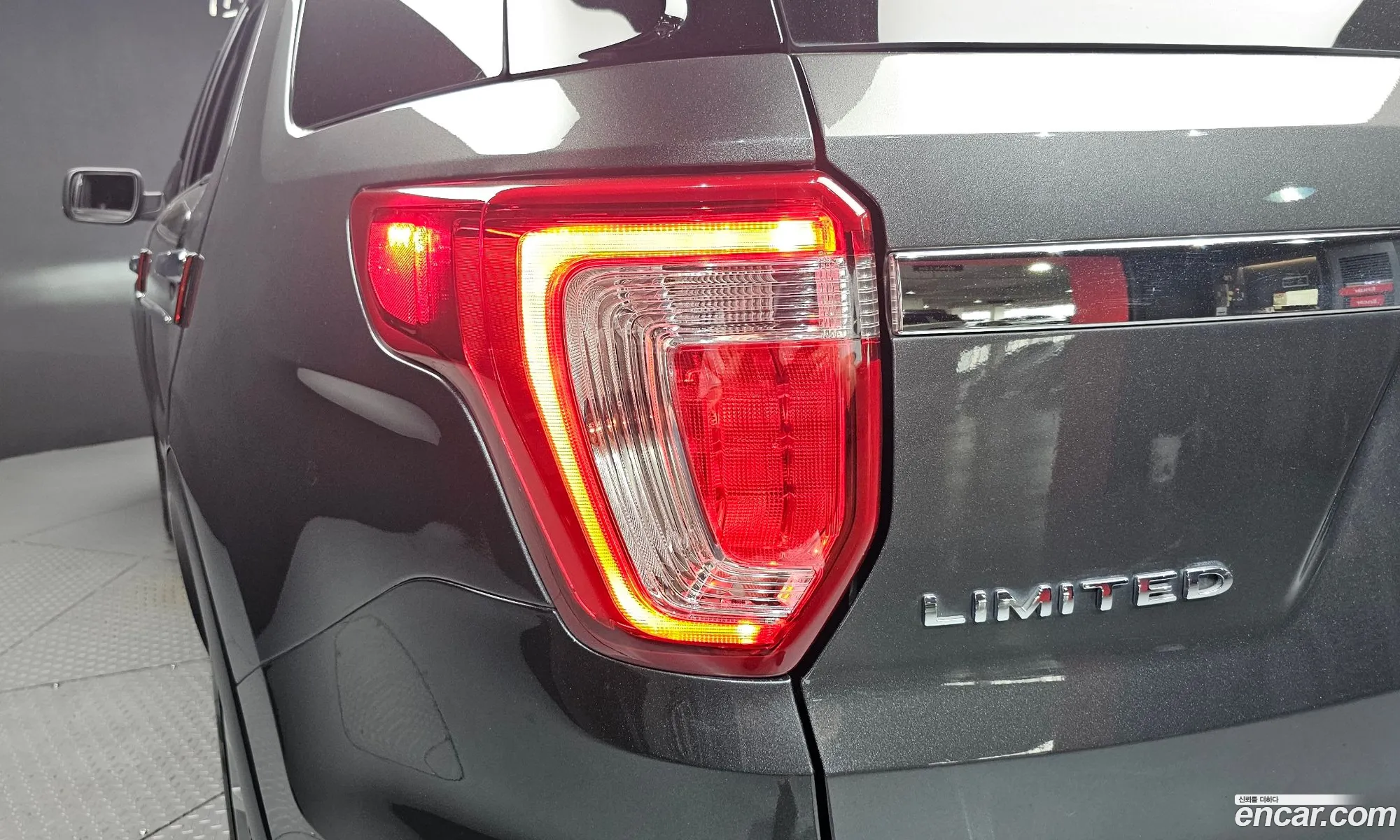 Ford Explorer 2019 1FM5K8FH5KGA56064 — 27