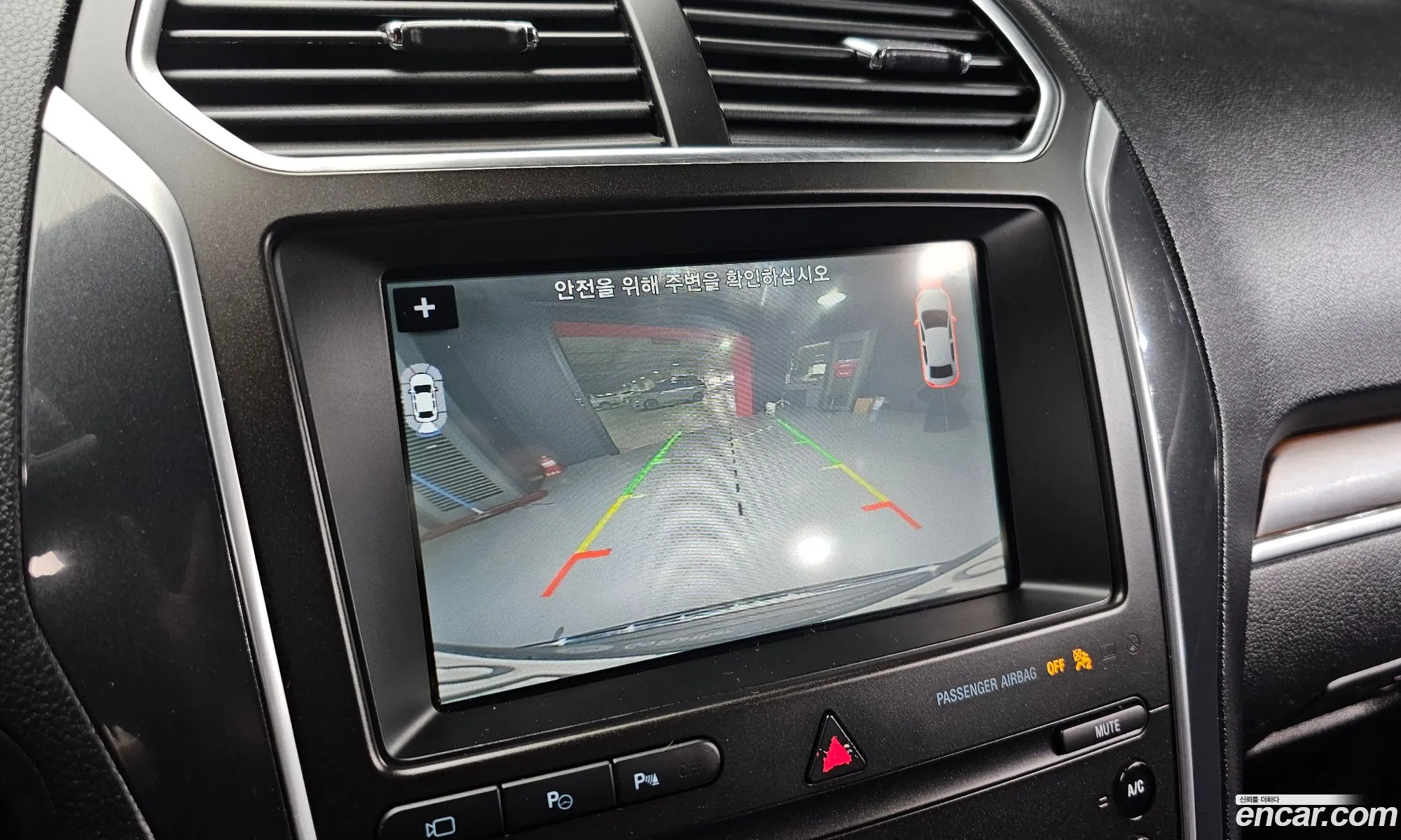 Ford Explorer 2019 1FM5K8FH5KGA56064 — 28