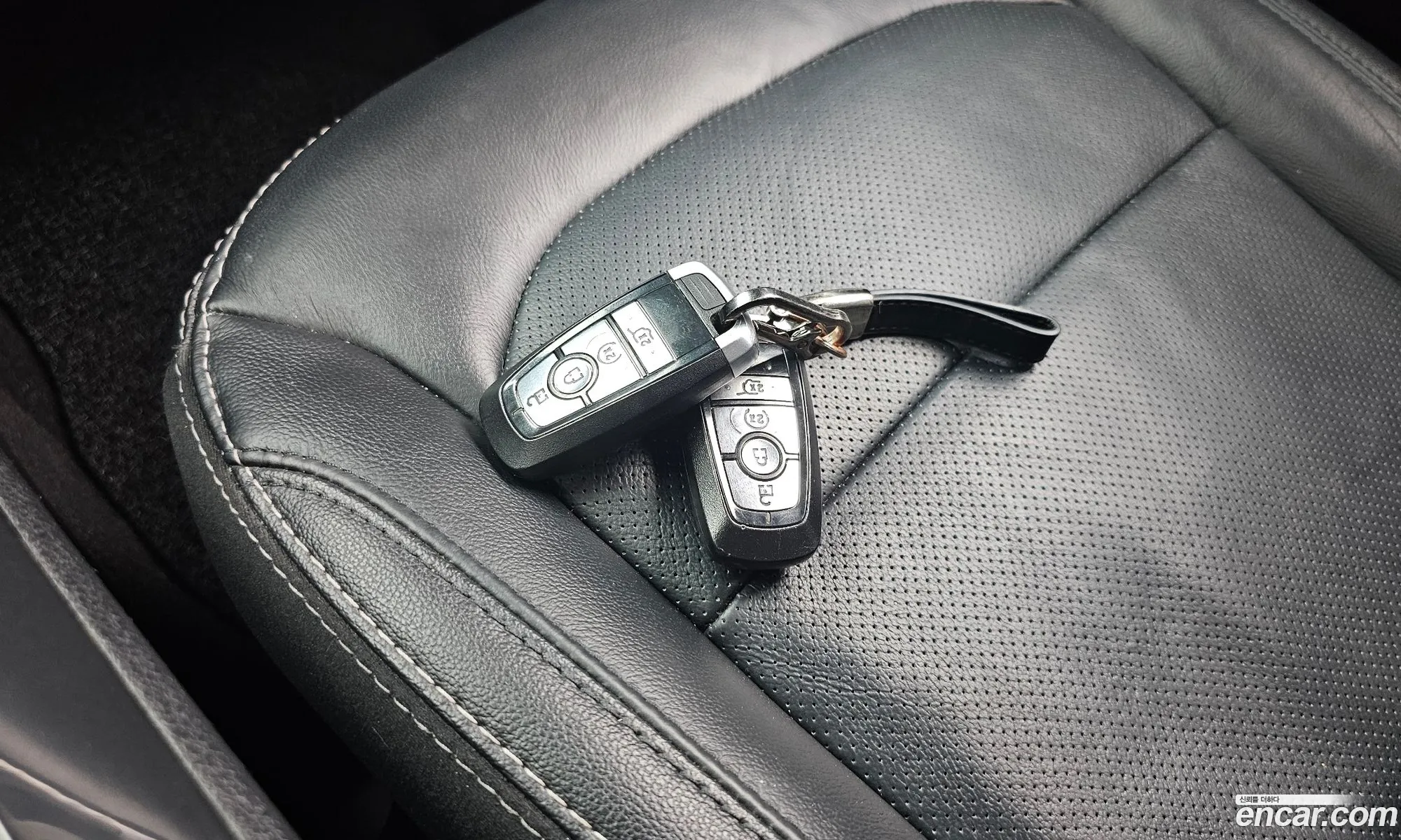 Ford Explorer 2019 1FM5K8FH5KGA56064 — 13