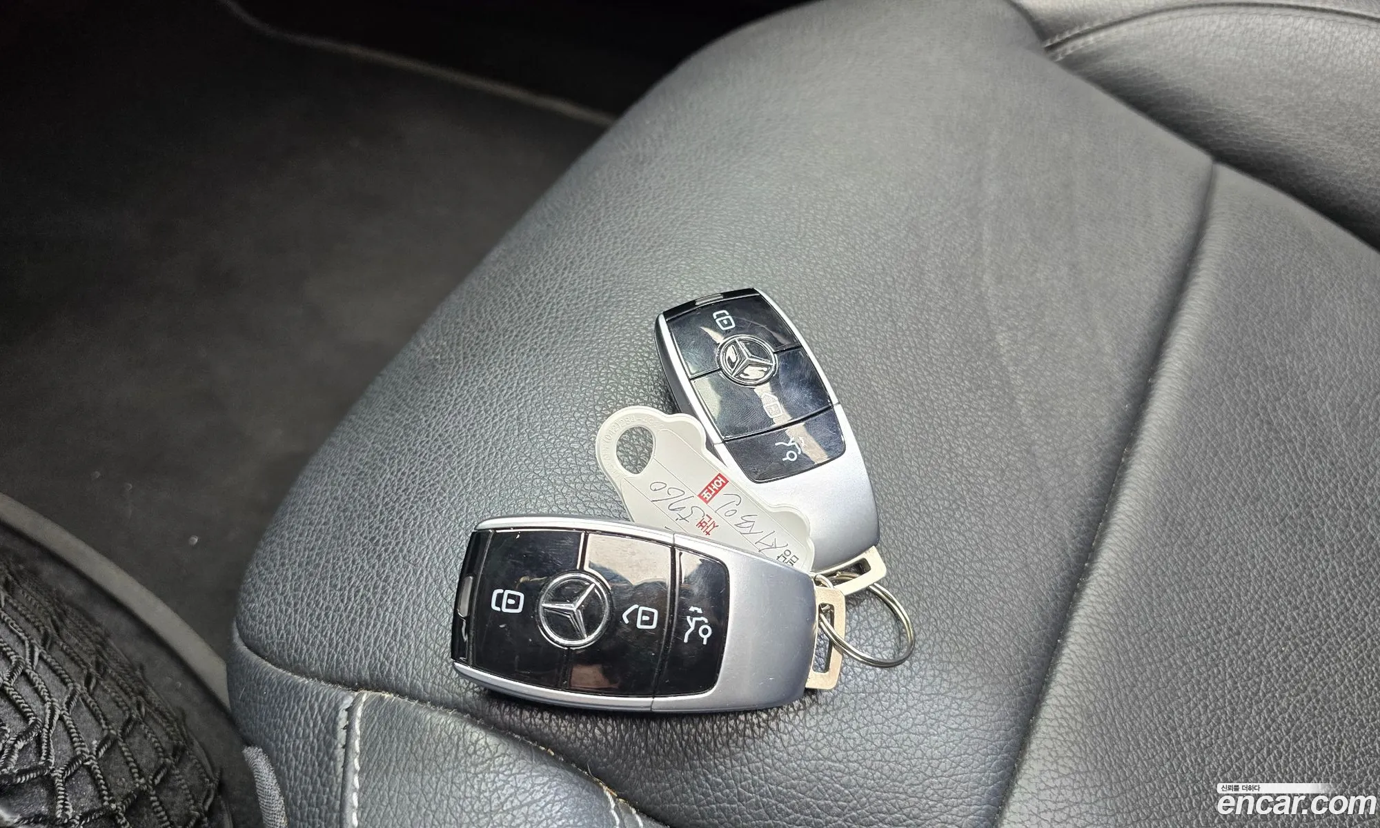 Mercedes-Benz E-Class W213 2016 WDDZF4CB4HA115254 — 4