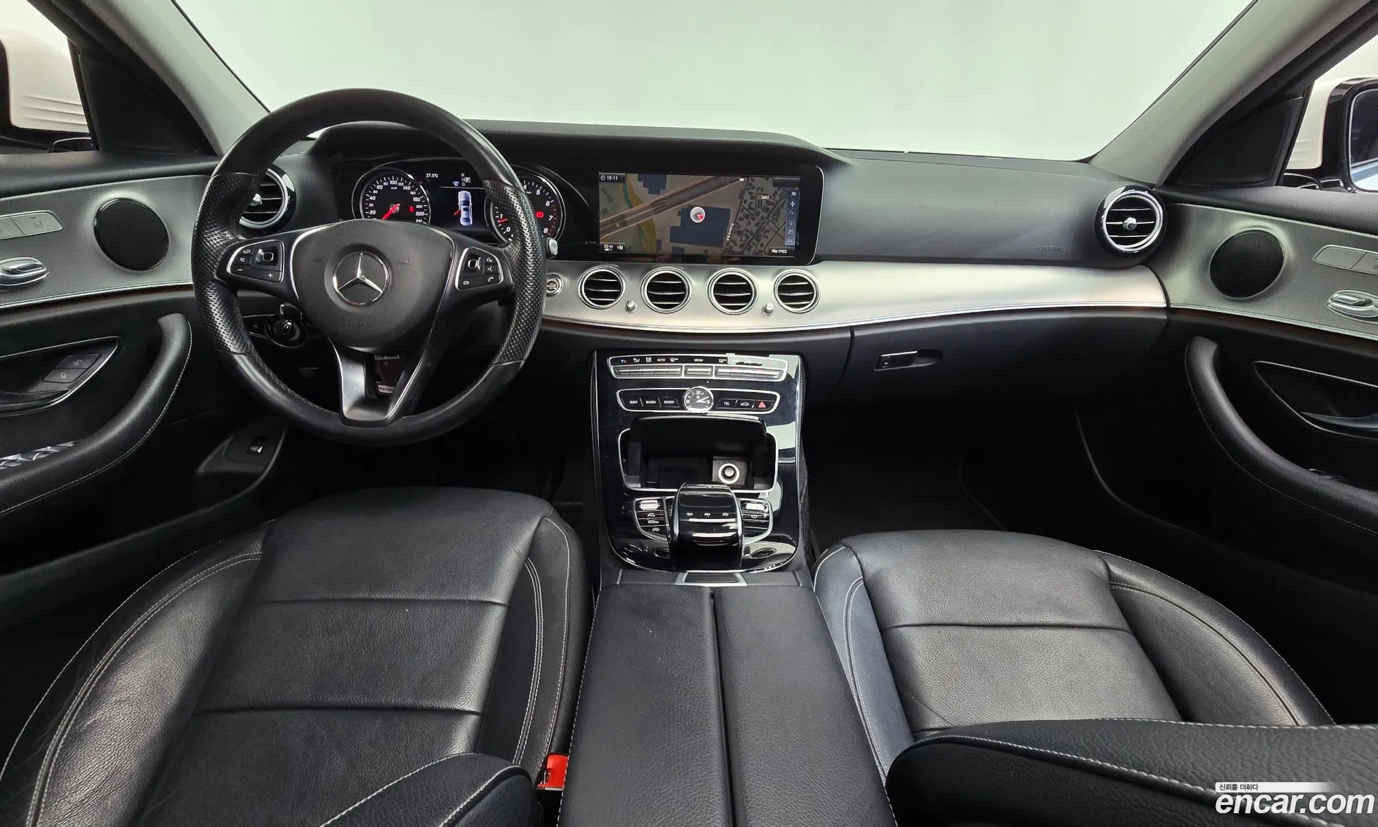 Mercedes-Benz E-Class W213 2016 WDDZF4CB4HA115254 — 9