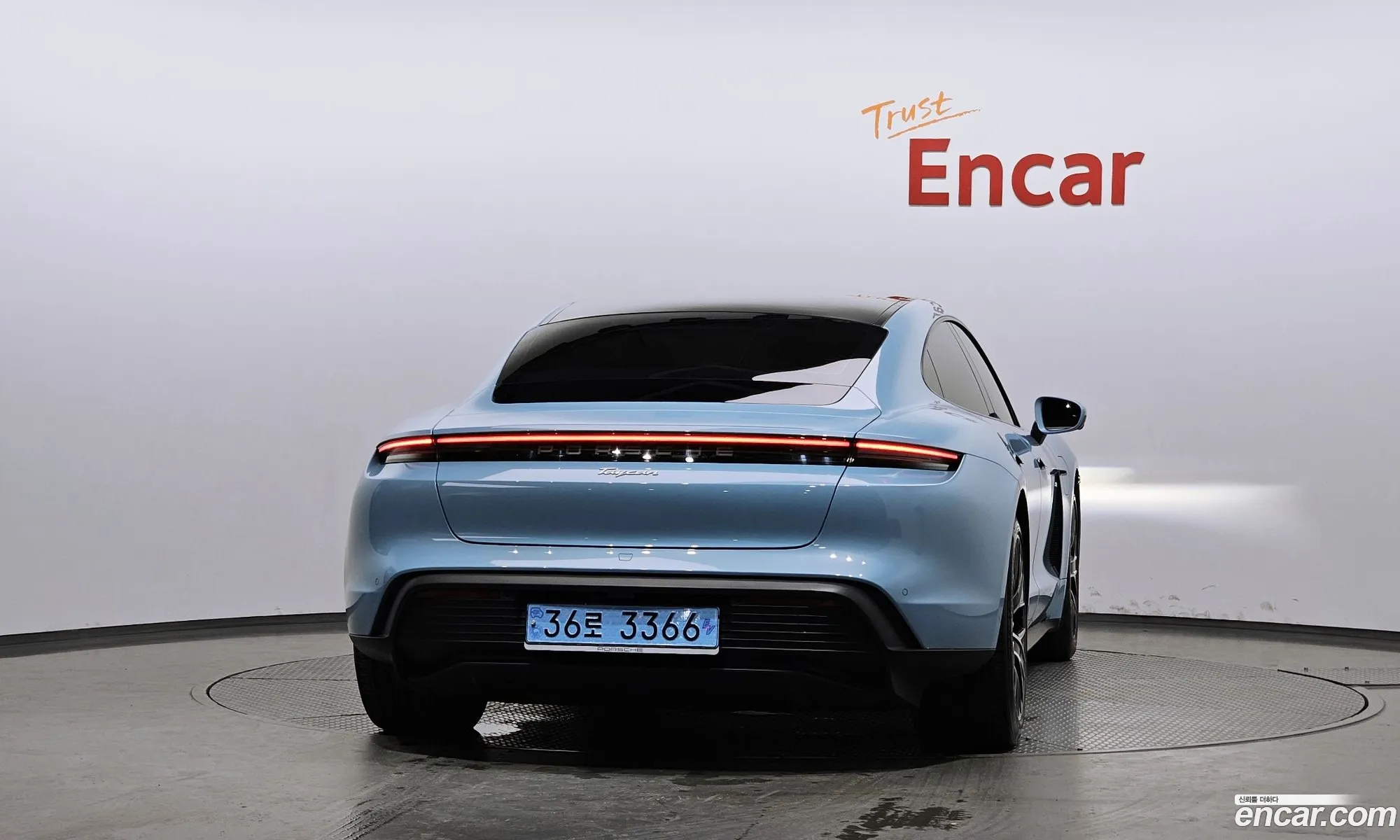 Porsche Taycan 2023 — 11