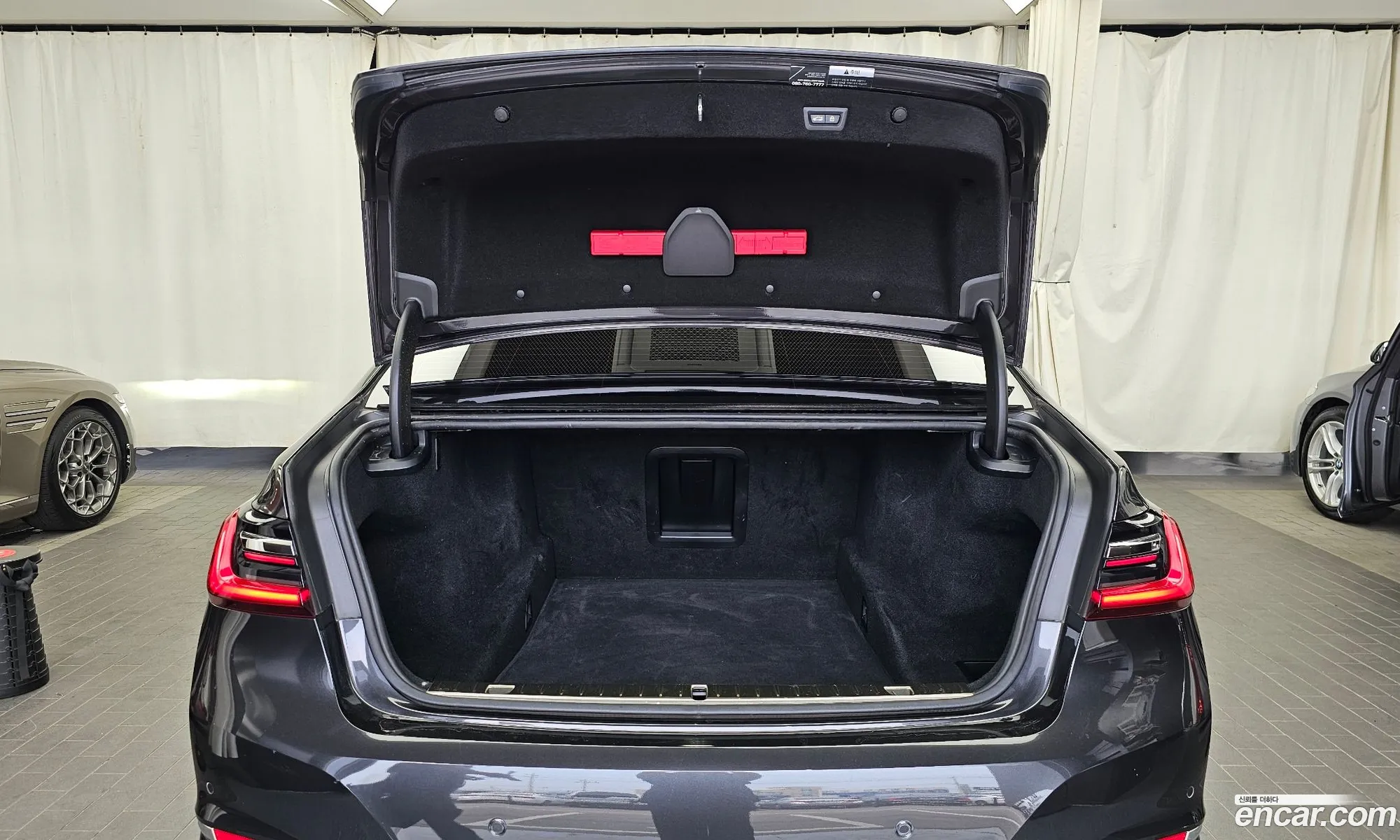 BMW 7 Series 2020 WBA7B8103MCF16475 — 20