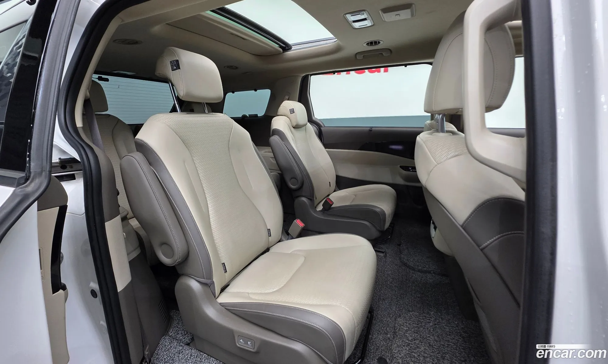 Kia Carnival 2020 KNANE81BBMS029854 — 20