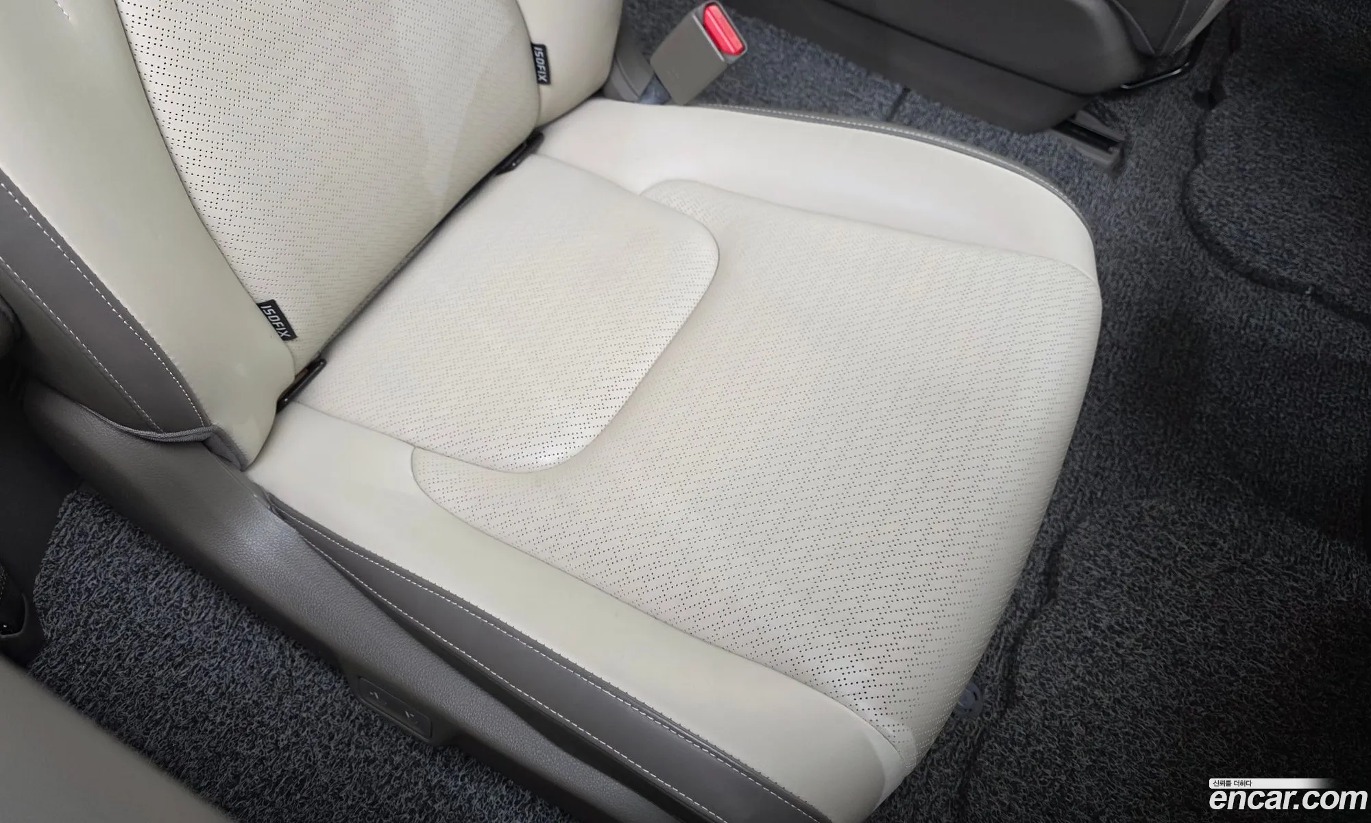 Kia Carnival 2020 KNANE81BBMS029854 — 24