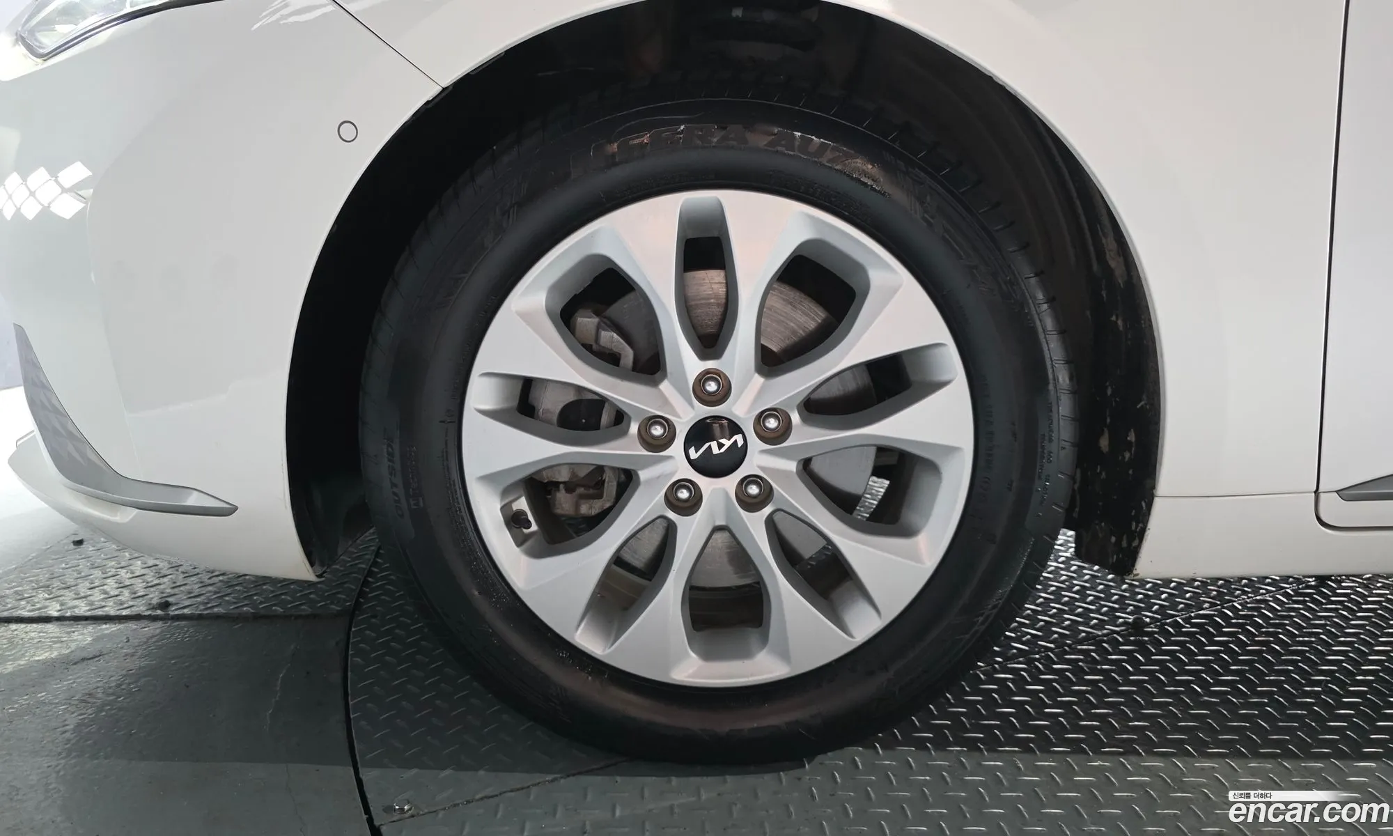 Kia K8 2023 — 11
