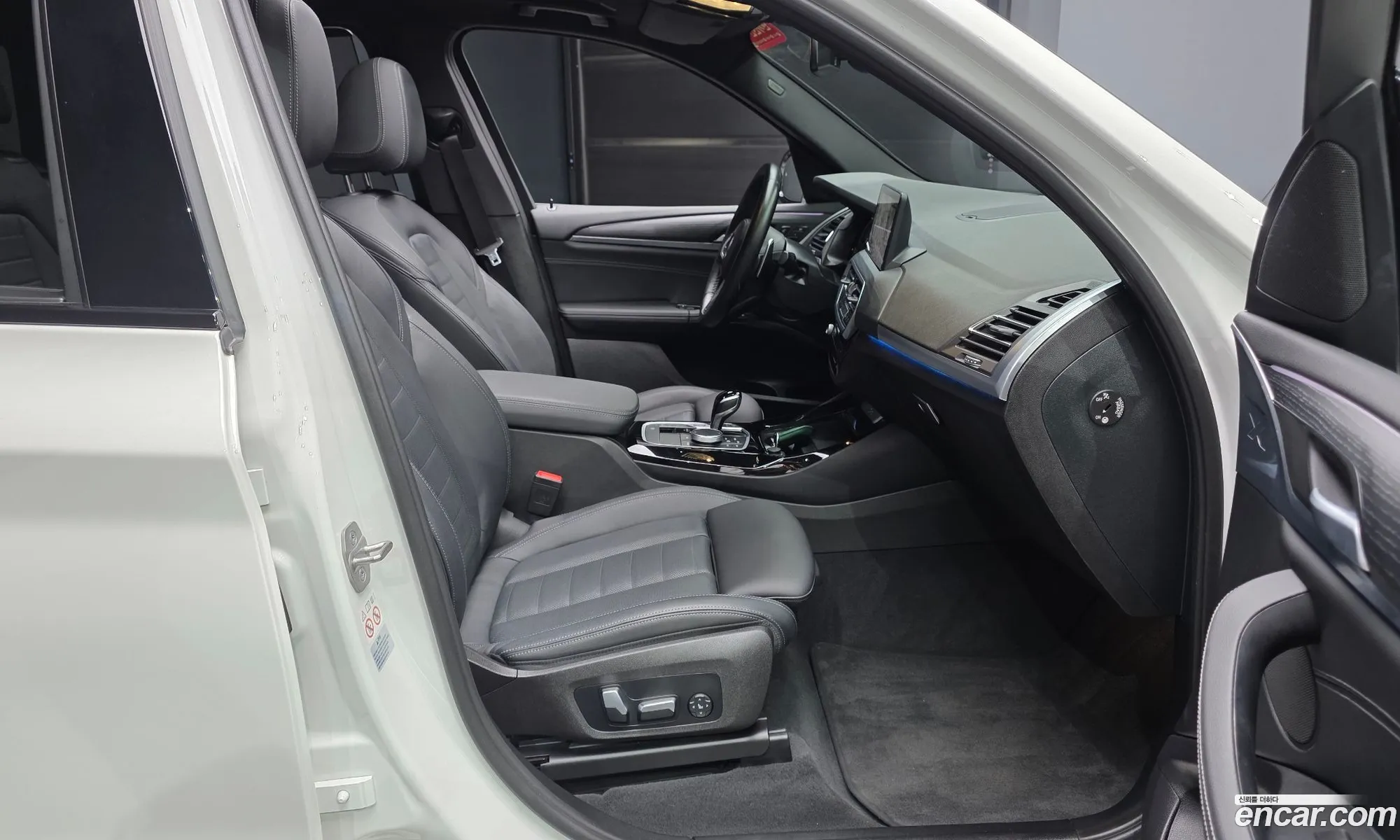 BMW X3 2023 WBA71DP0XP9P82206 — 17