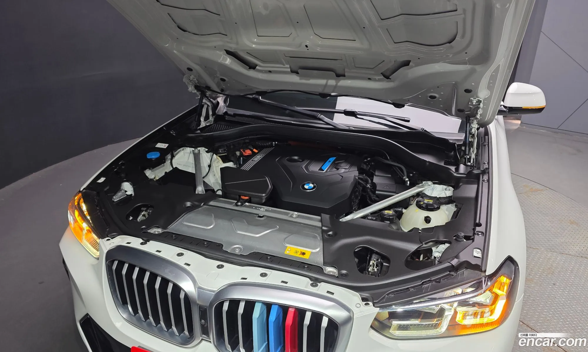 BMW X3 2023 WBA71DP0XP9P82206 — 33