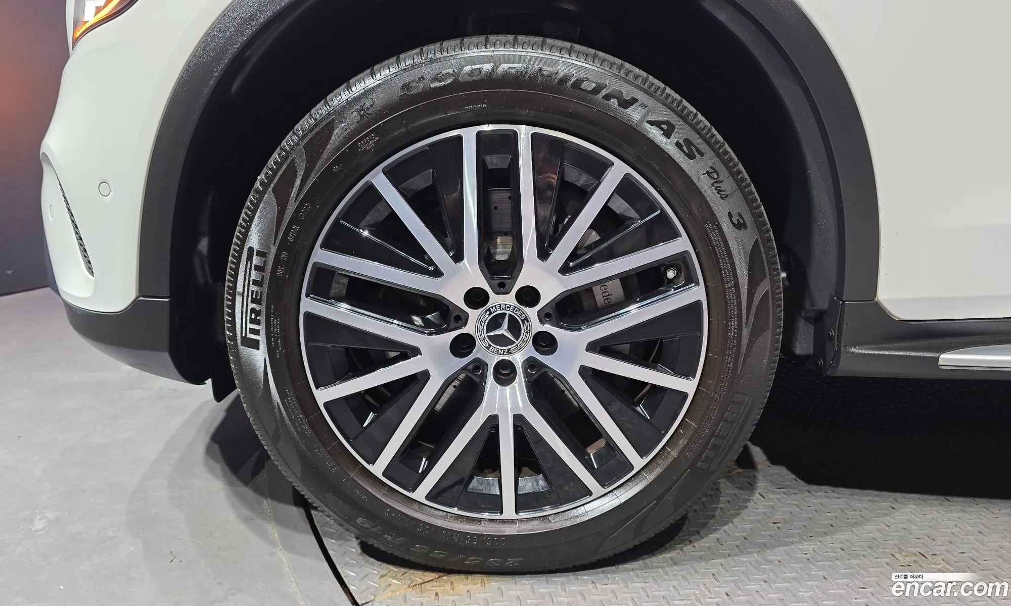 Mercedes-Benz GLC-Class X253 2021 — 28