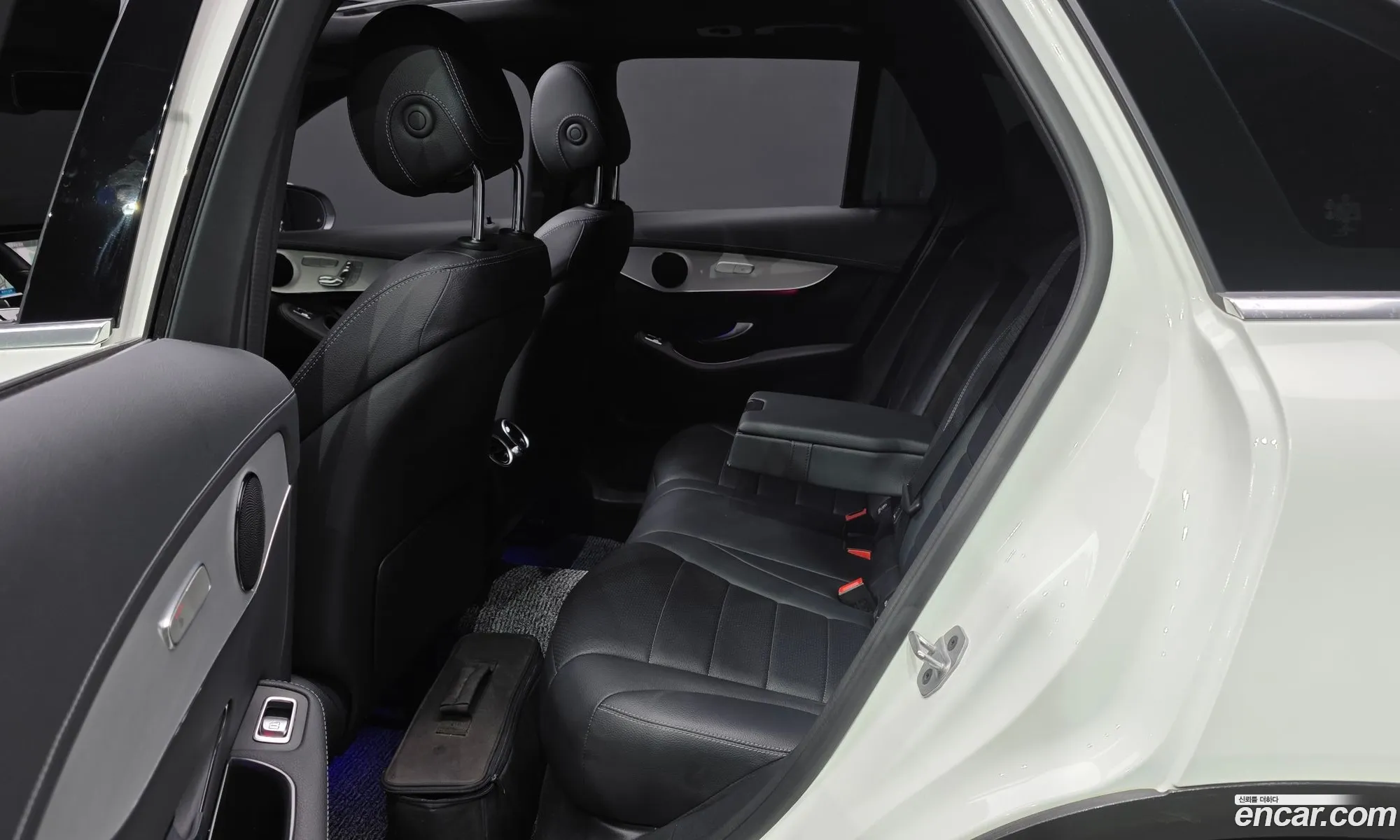 Mercedes-Benz GLC-Class X253 2021 — 23
