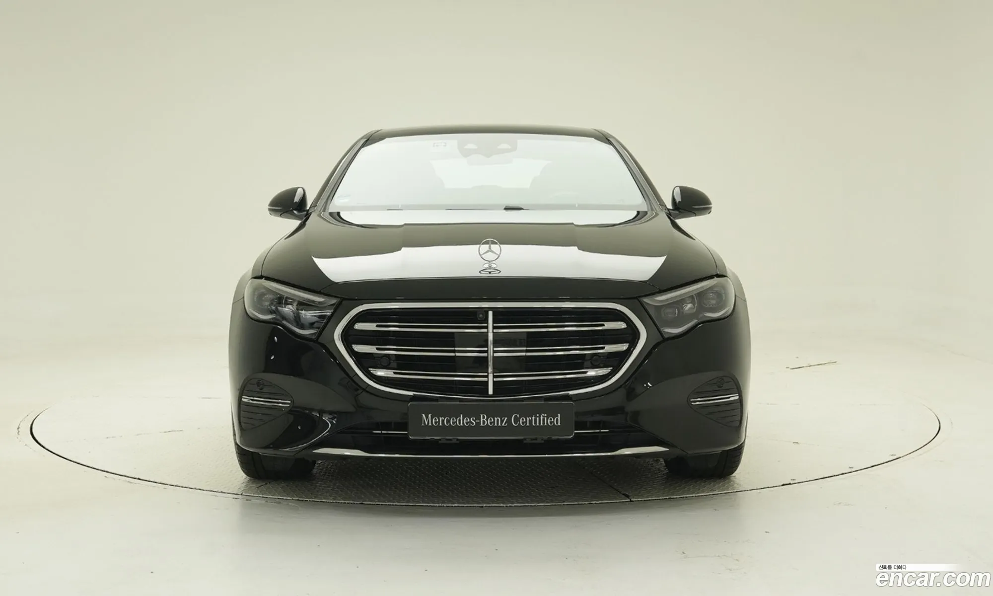 Mercedes-Benz E-Class W214 2025 — 4