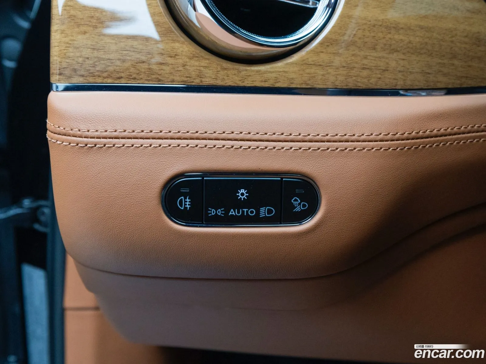 Bentley Bentayga 2025 — 19