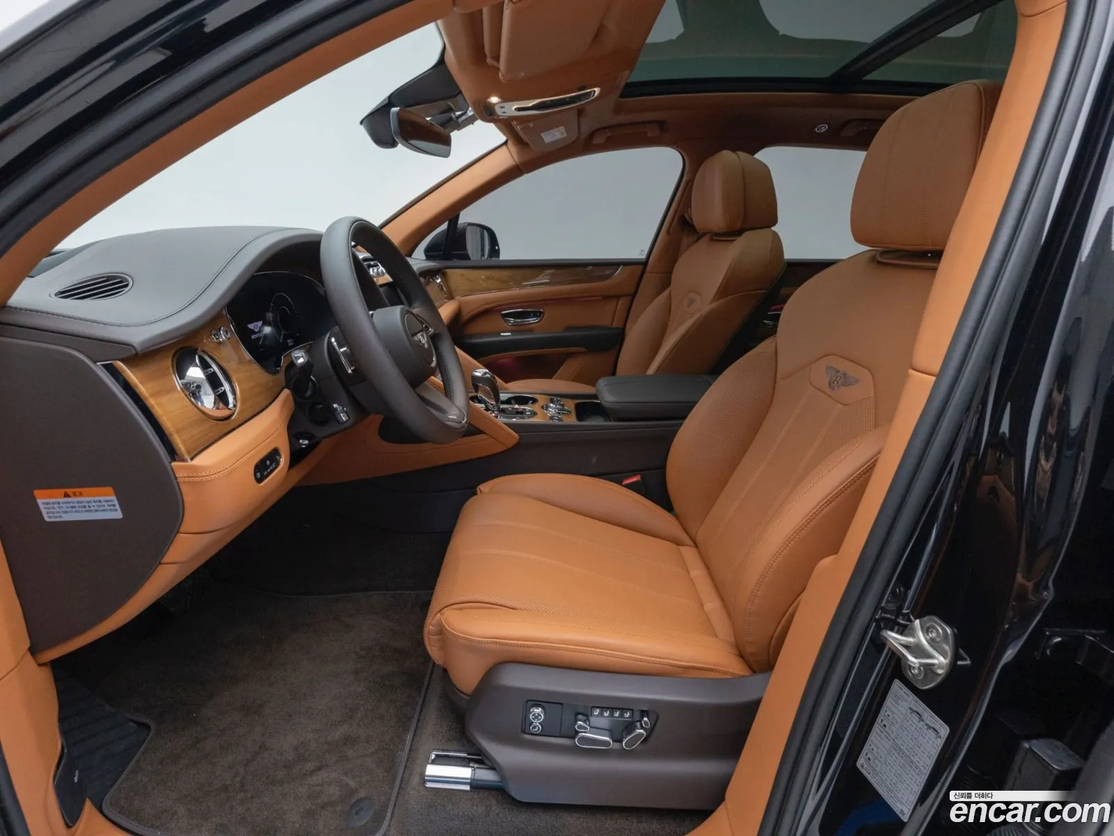 Bentley Bentayga 2025 — 17