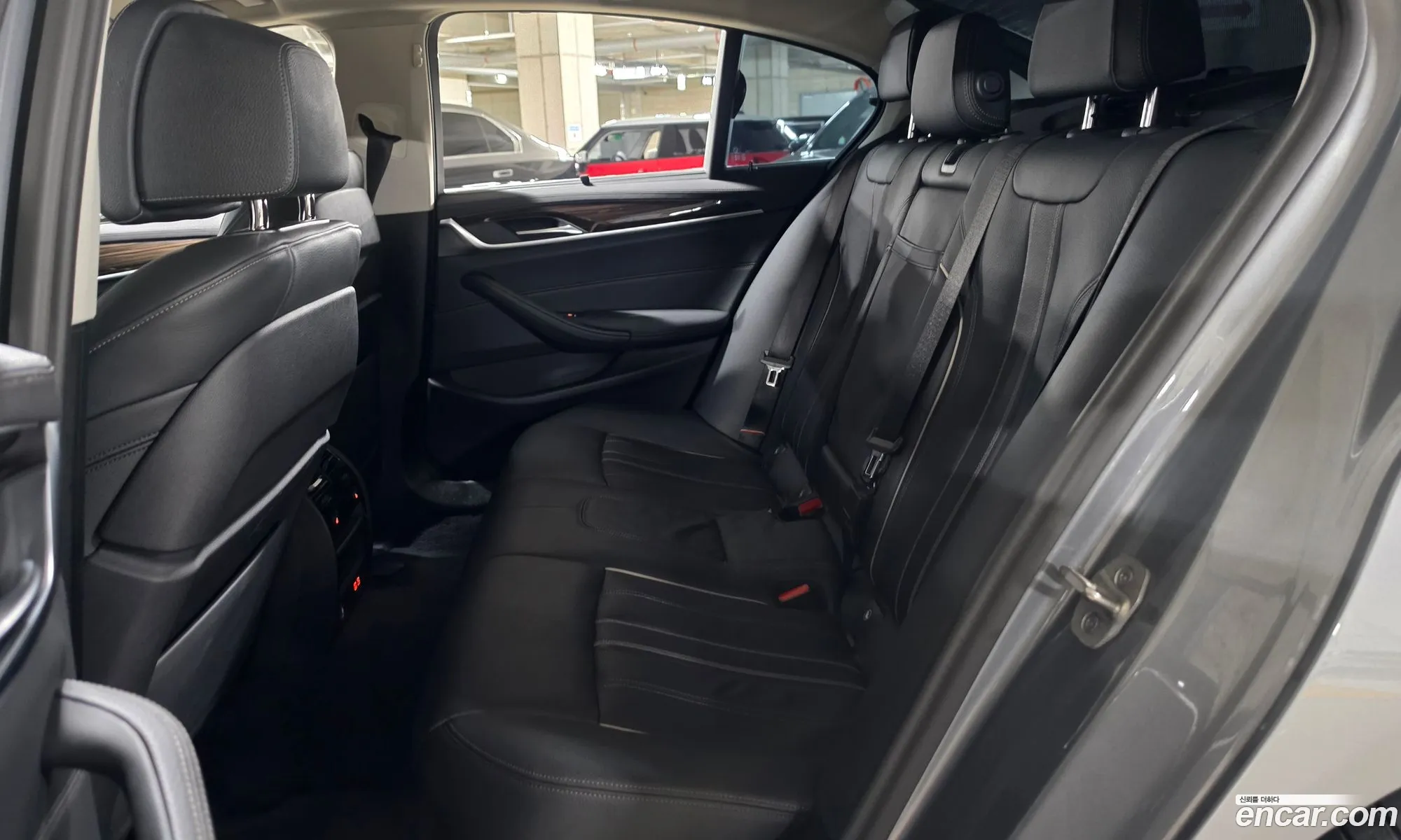 BMW 5 Series 2023 — 9