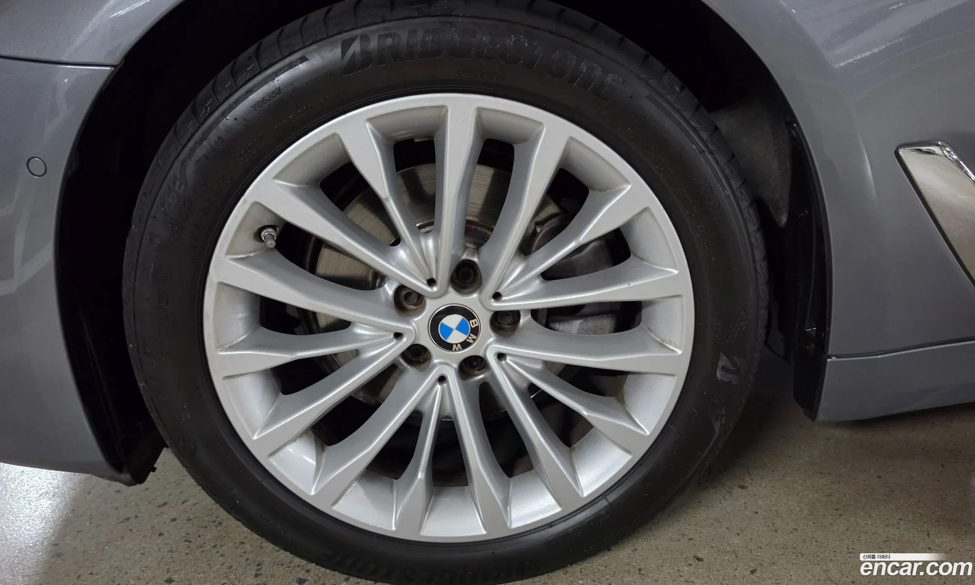 BMW 5 Series 2023 — 10