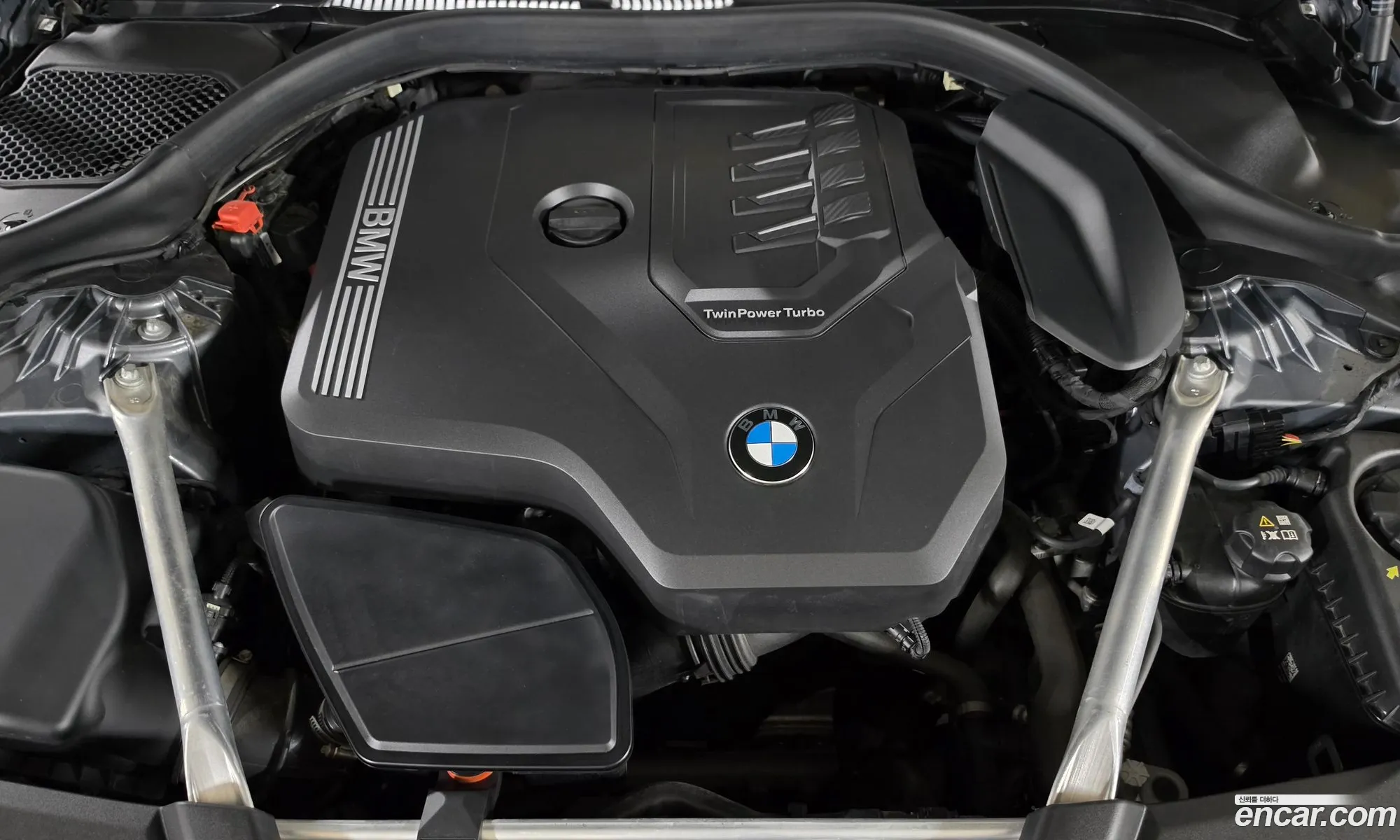 BMW 5 Series 2023 — 12