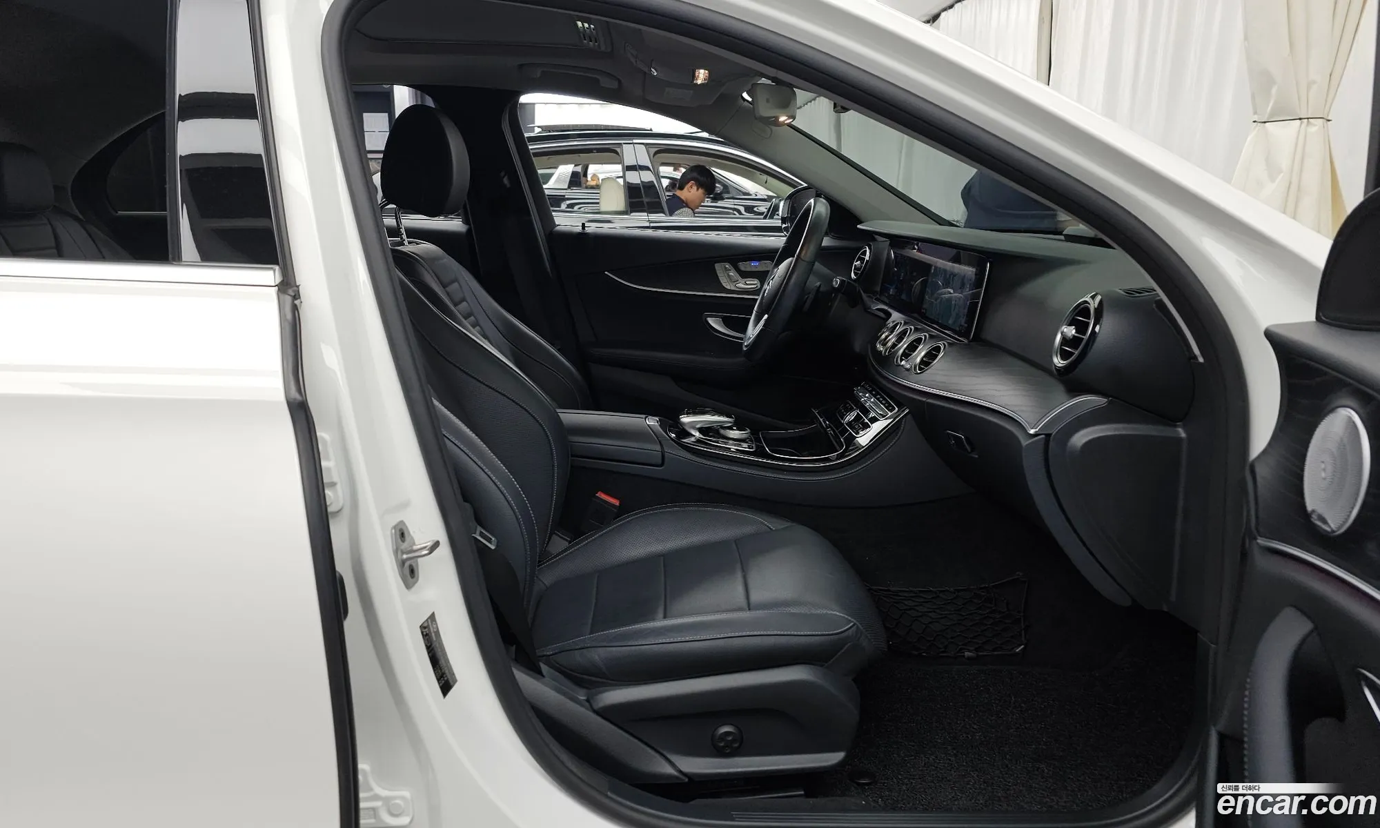 Mercedes-Benz E-Class W213 2020 — 10
