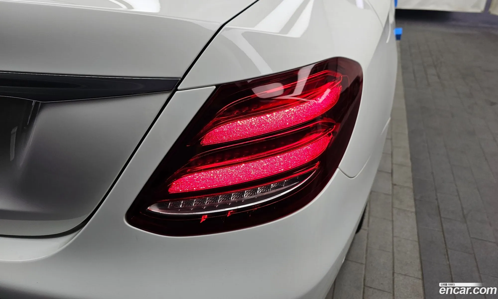 Mercedes-Benz E-Class W213 2020 — 26