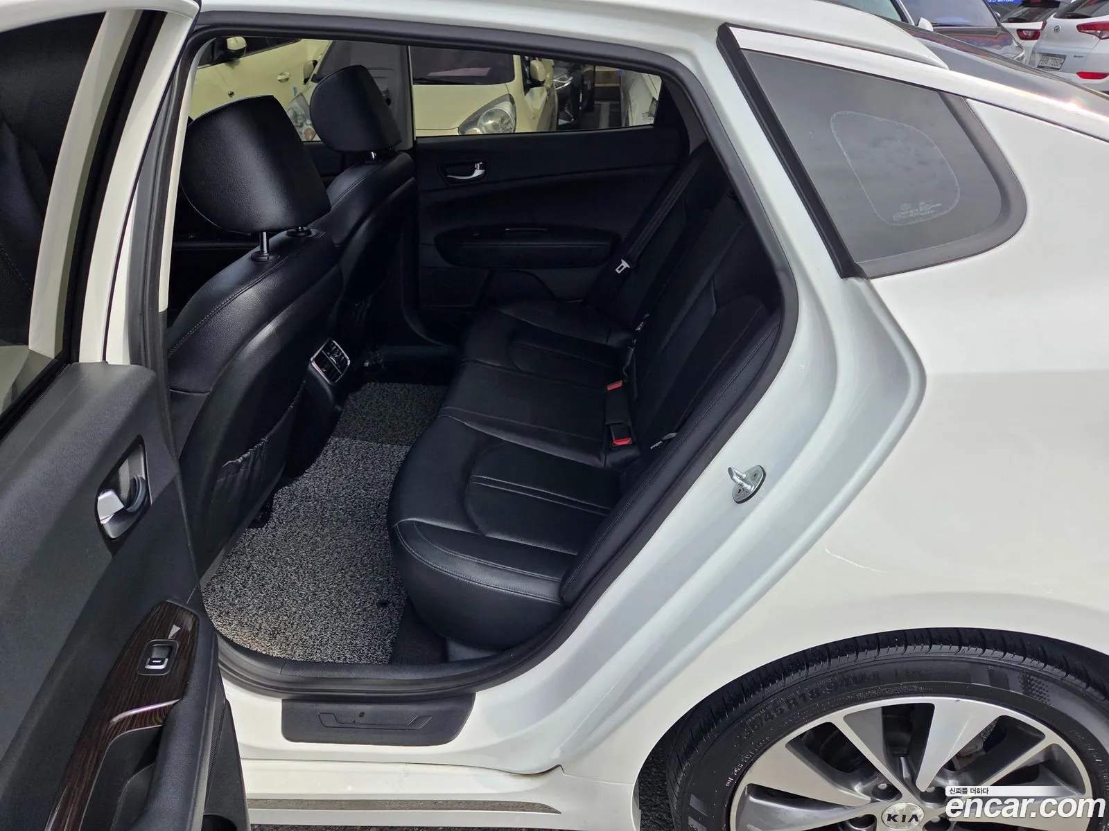 Kia K5 2016 — 14