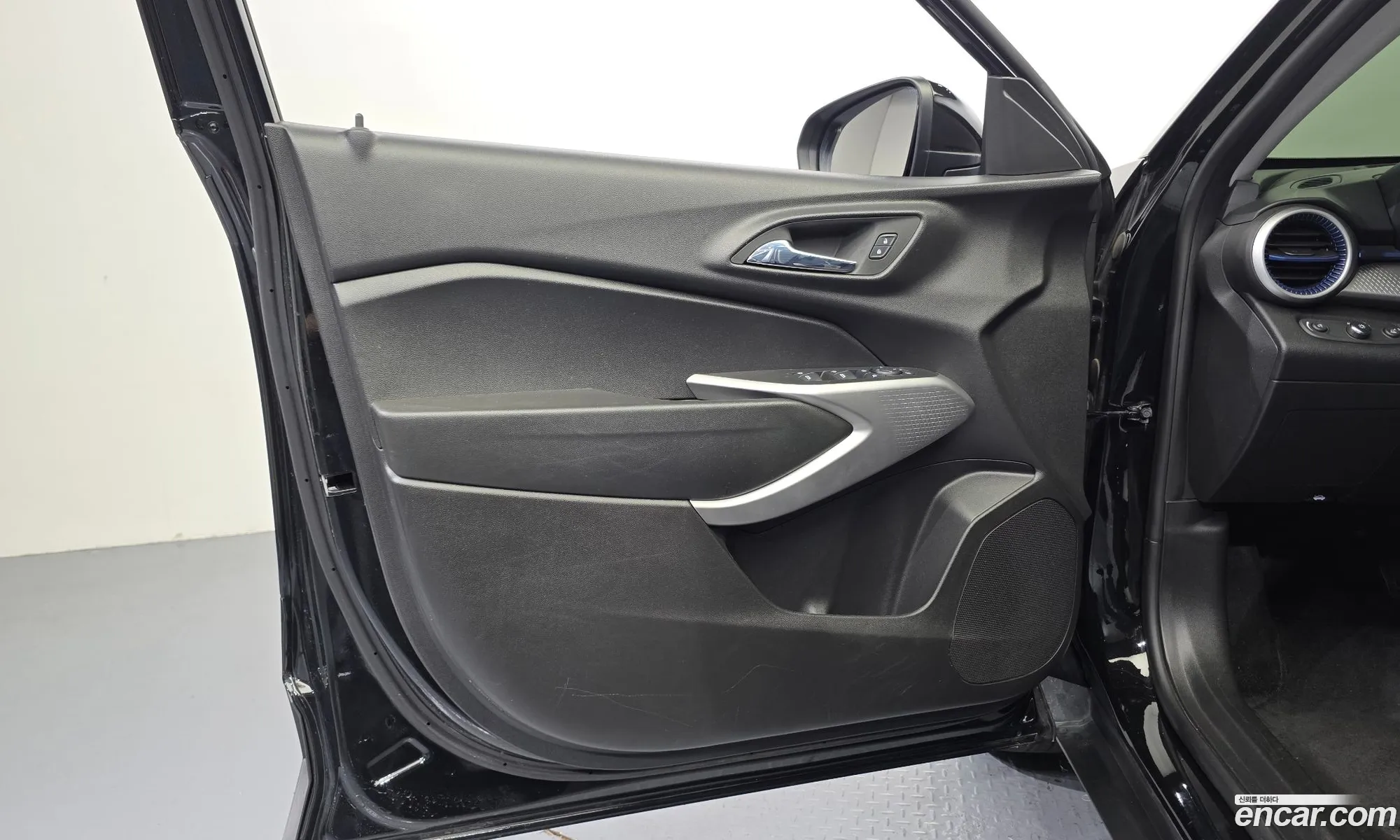Chevrolet (GM Daewoo) Trax Crossover 2023 — 15