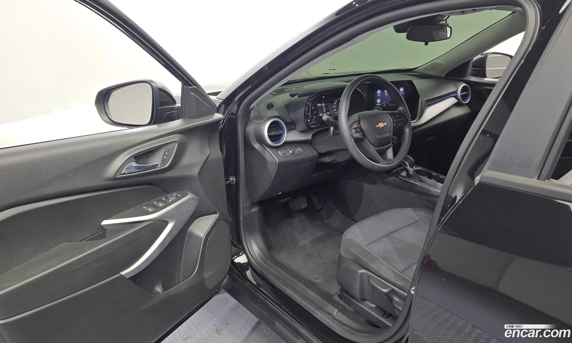 Chevrolet (GM Daewoo) Trax Crossover 2023 — 12