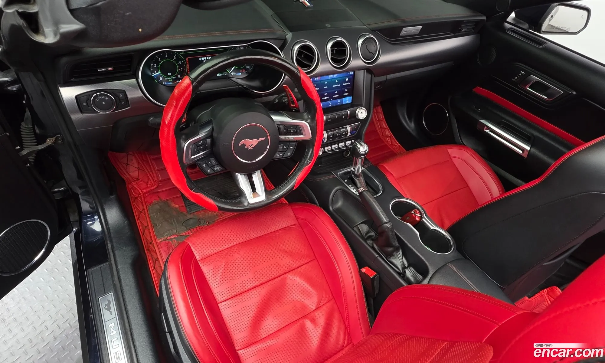 Ford Mustang 2021 — 30