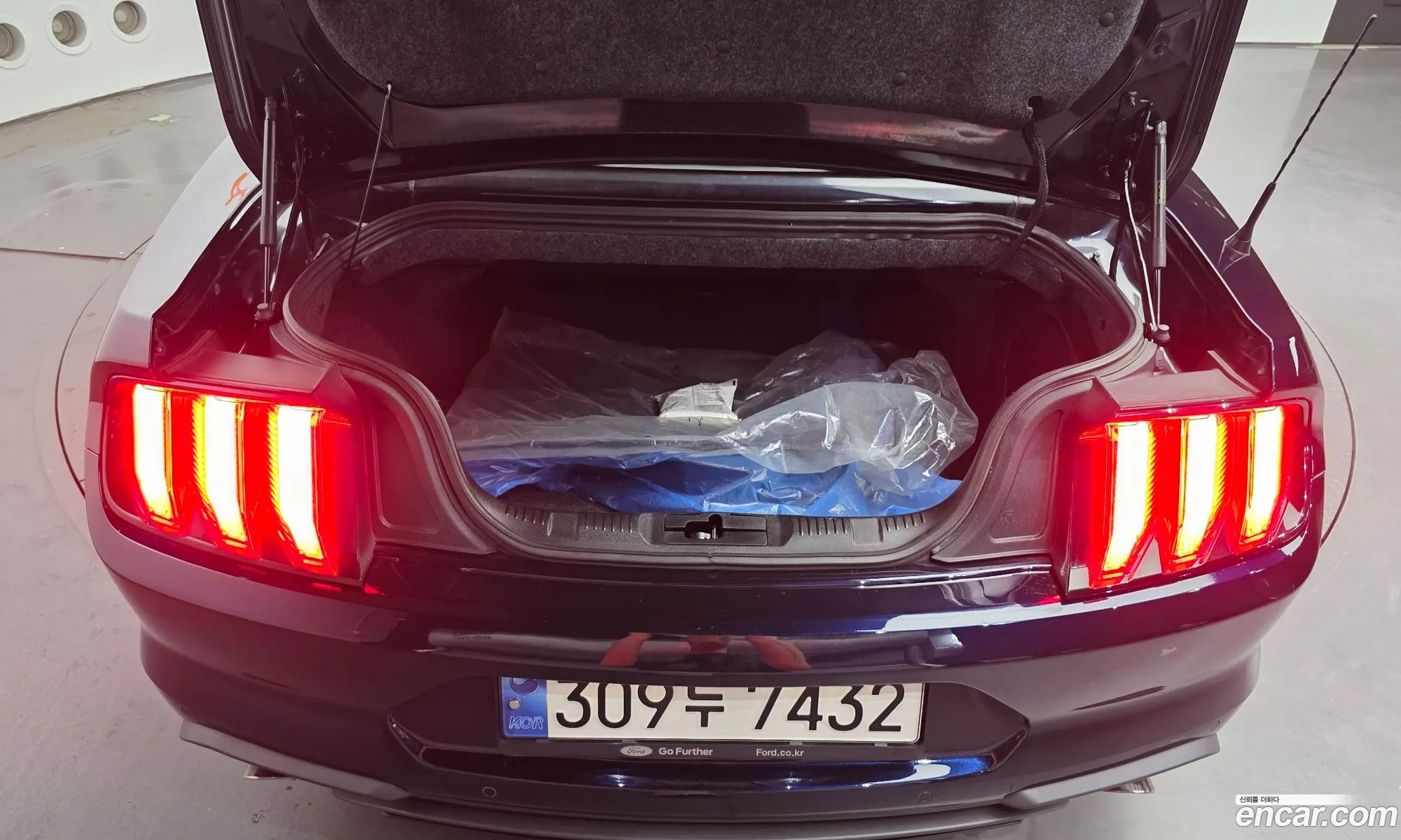 Ford Mustang 2021 — 16