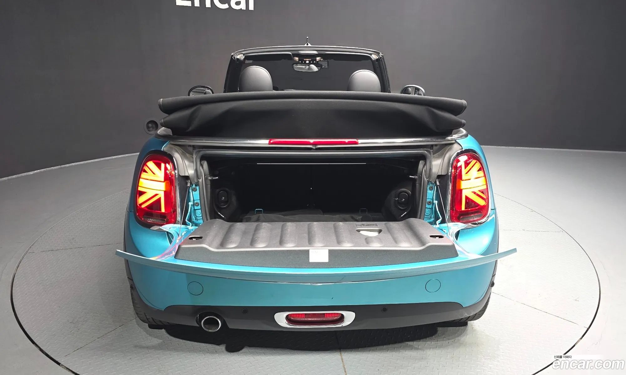 Mini Cooper Convertible 2019 WMWWG5107K3K11311 — 17