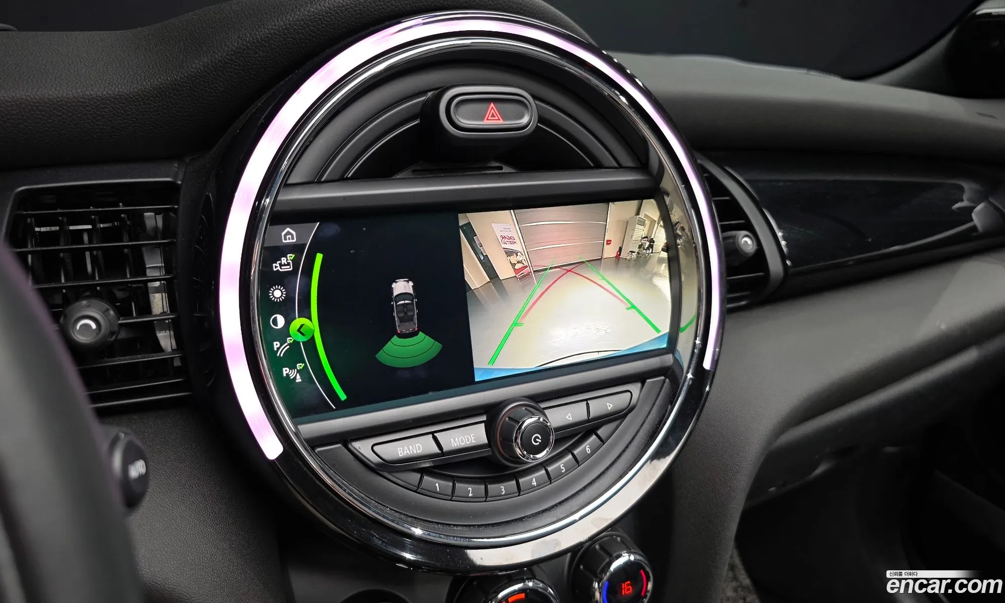 Mini Cooper Convertible 2019 WMWWG5107K3K11311 — 37