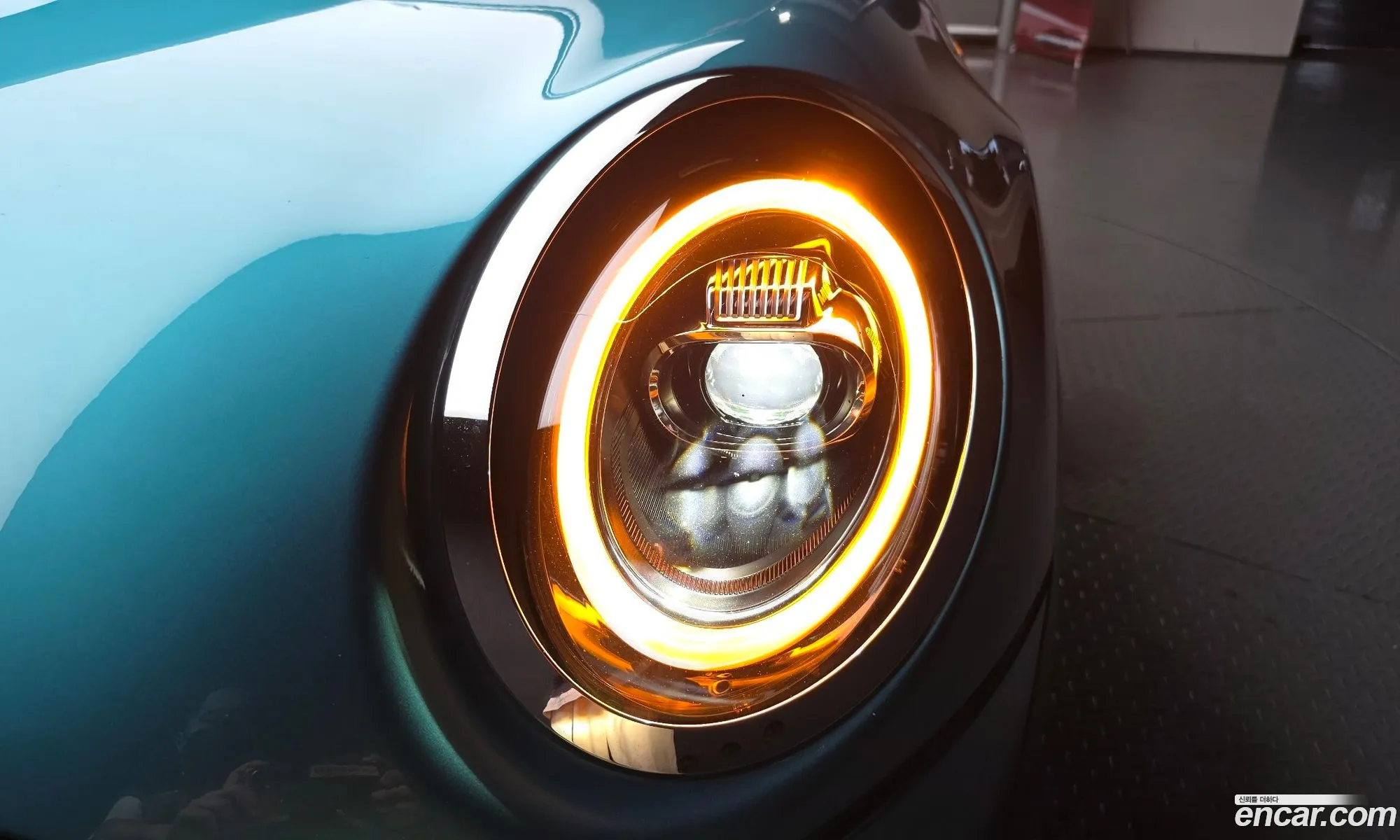 Mini Cooper Convertible 2019 WMWWG5107K3K11311 — 18