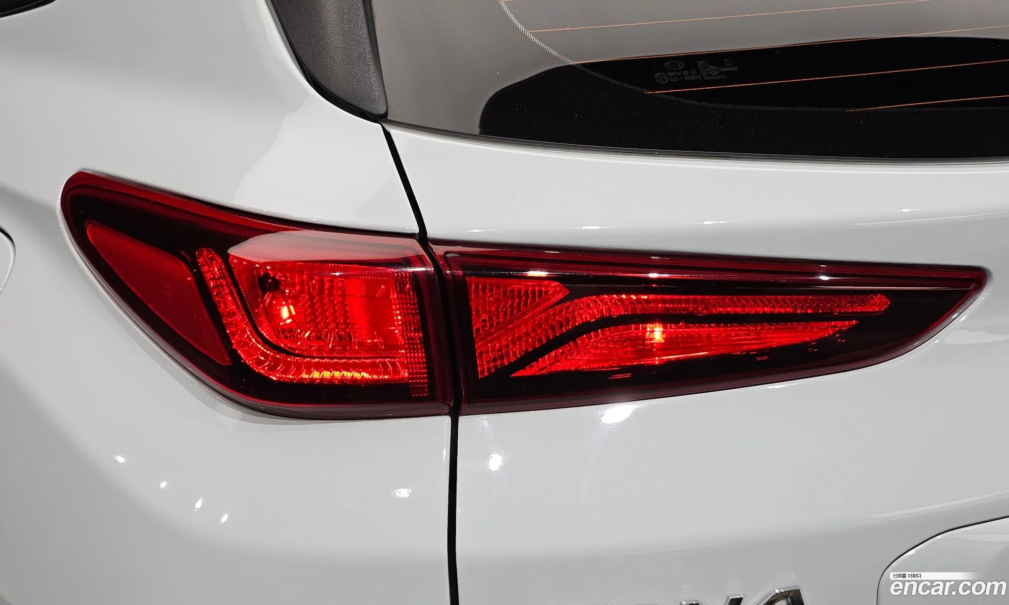 Hyundai Kona Hybrid 2020 — 12
