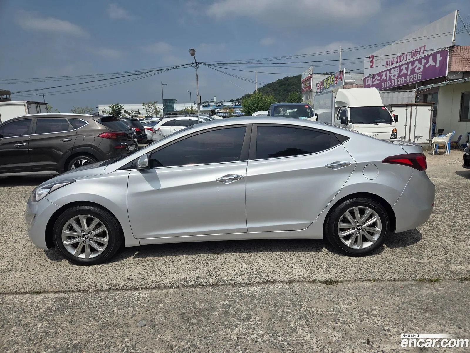 Hyundai Elantra 2014 — 11
