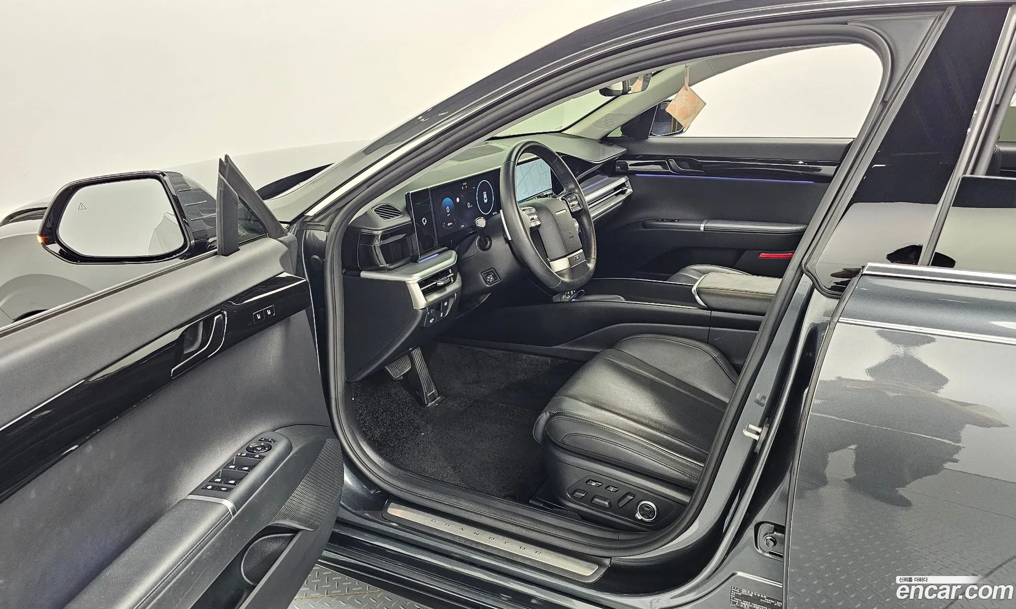 Hyundai Grandeur 2023 — 16