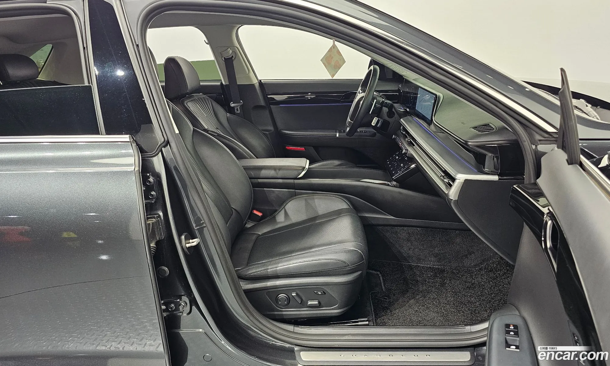 Hyundai Grandeur 2023 — 31