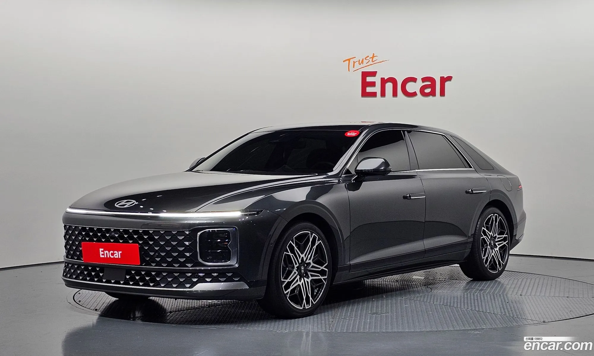 Hyundai Grandeur 2023 — 32