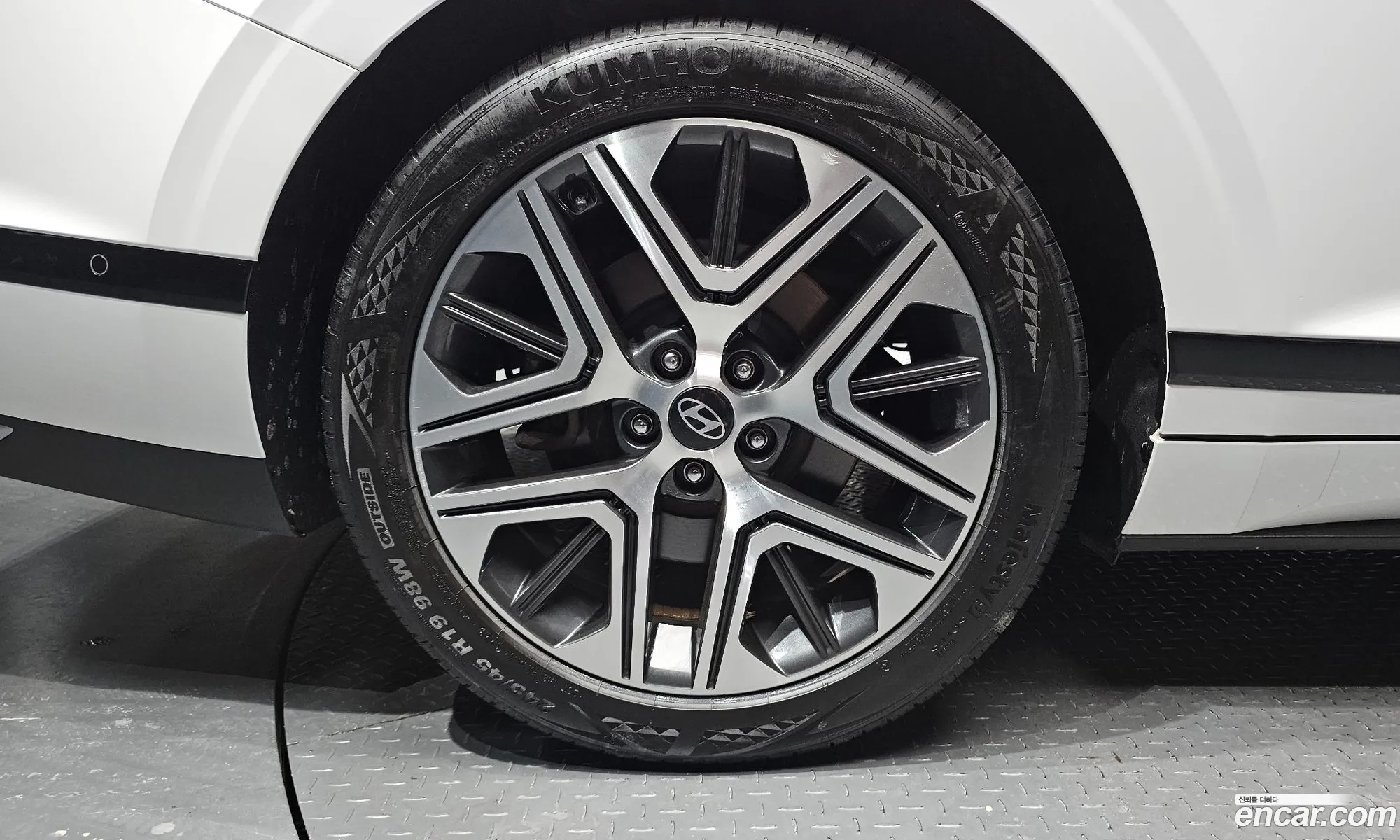 Hyundai Grandeur 2023 — 27