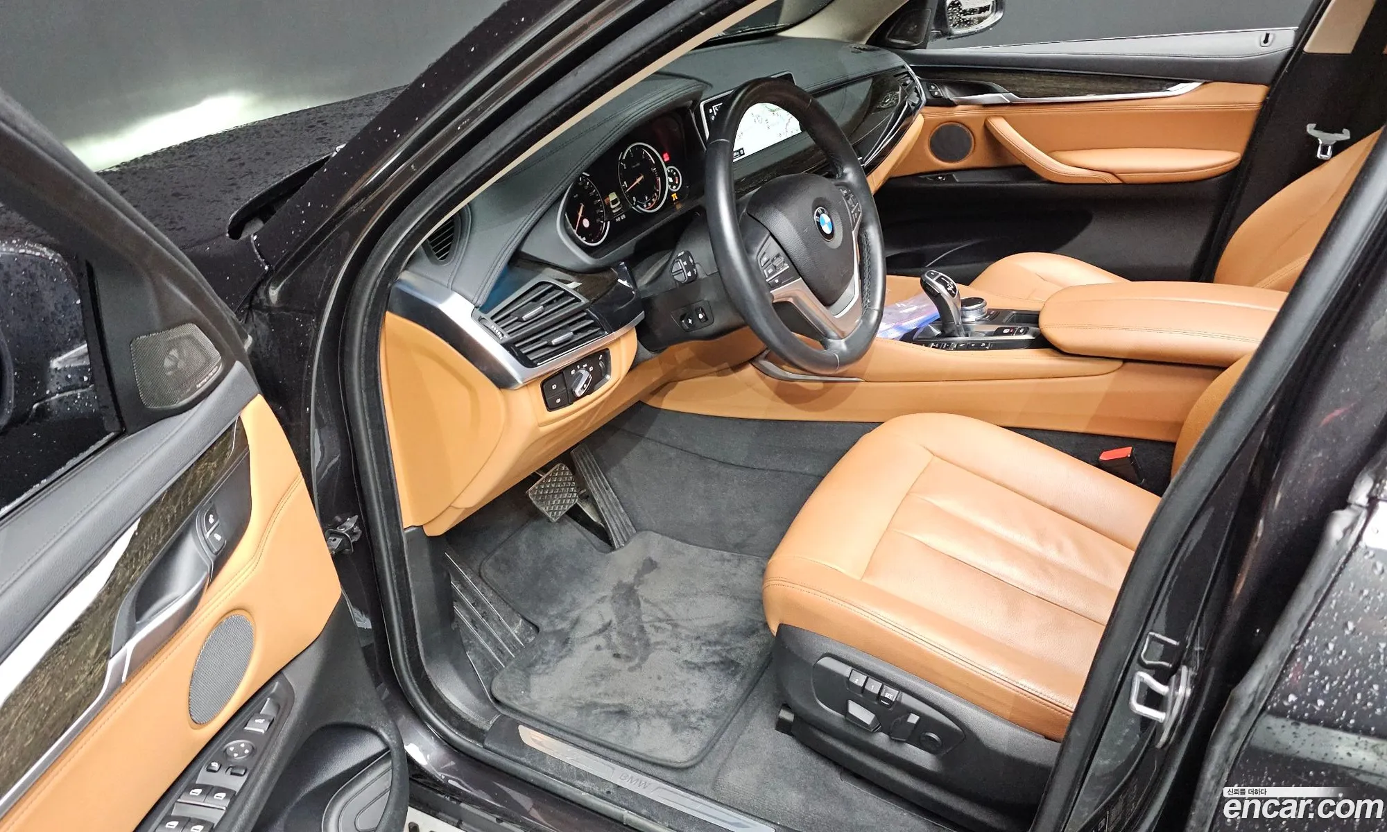 BMW X6 2018 WBAKV2101J0Y40291 — 25