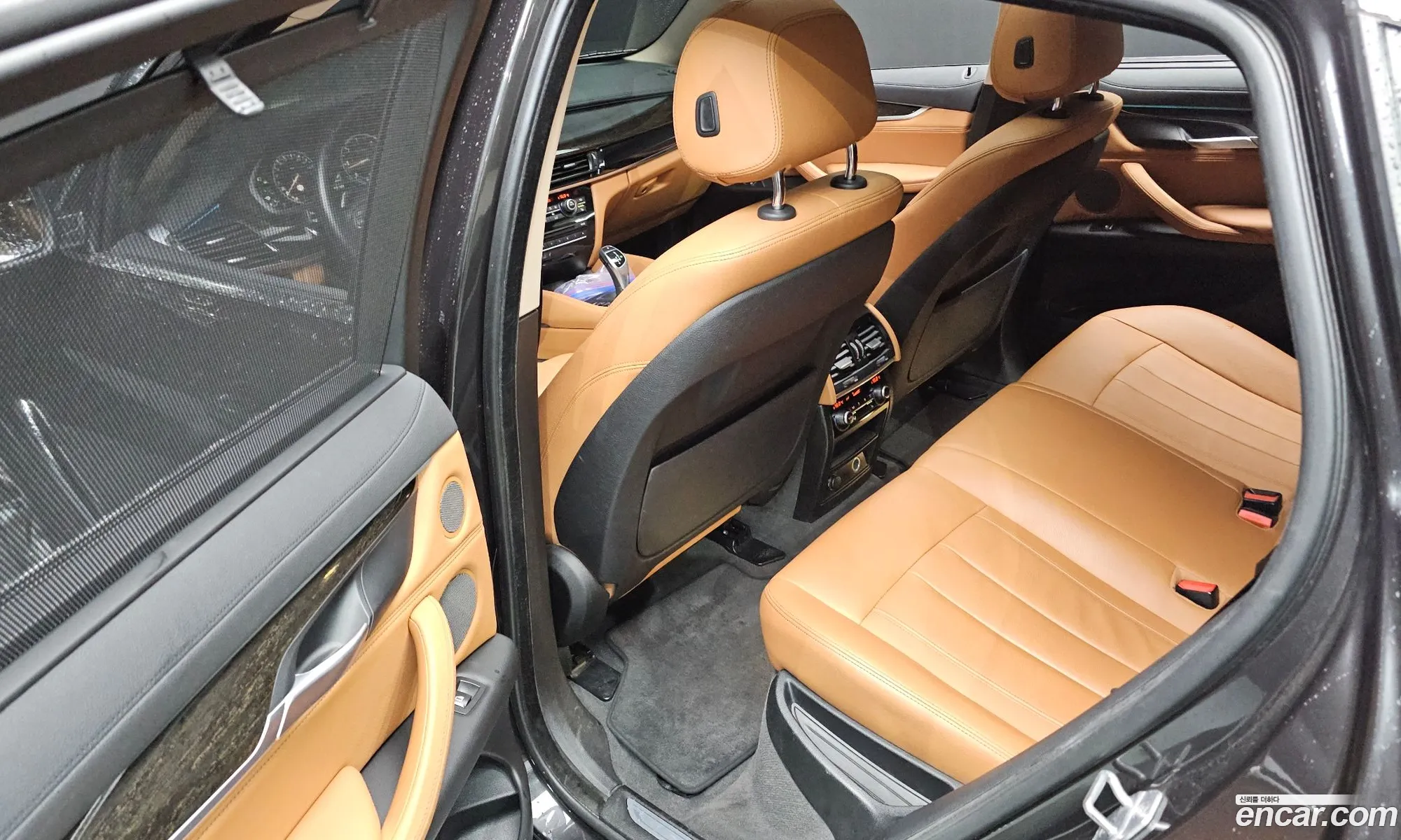 BMW X6 2018 WBAKV2101J0Y40291 — 16