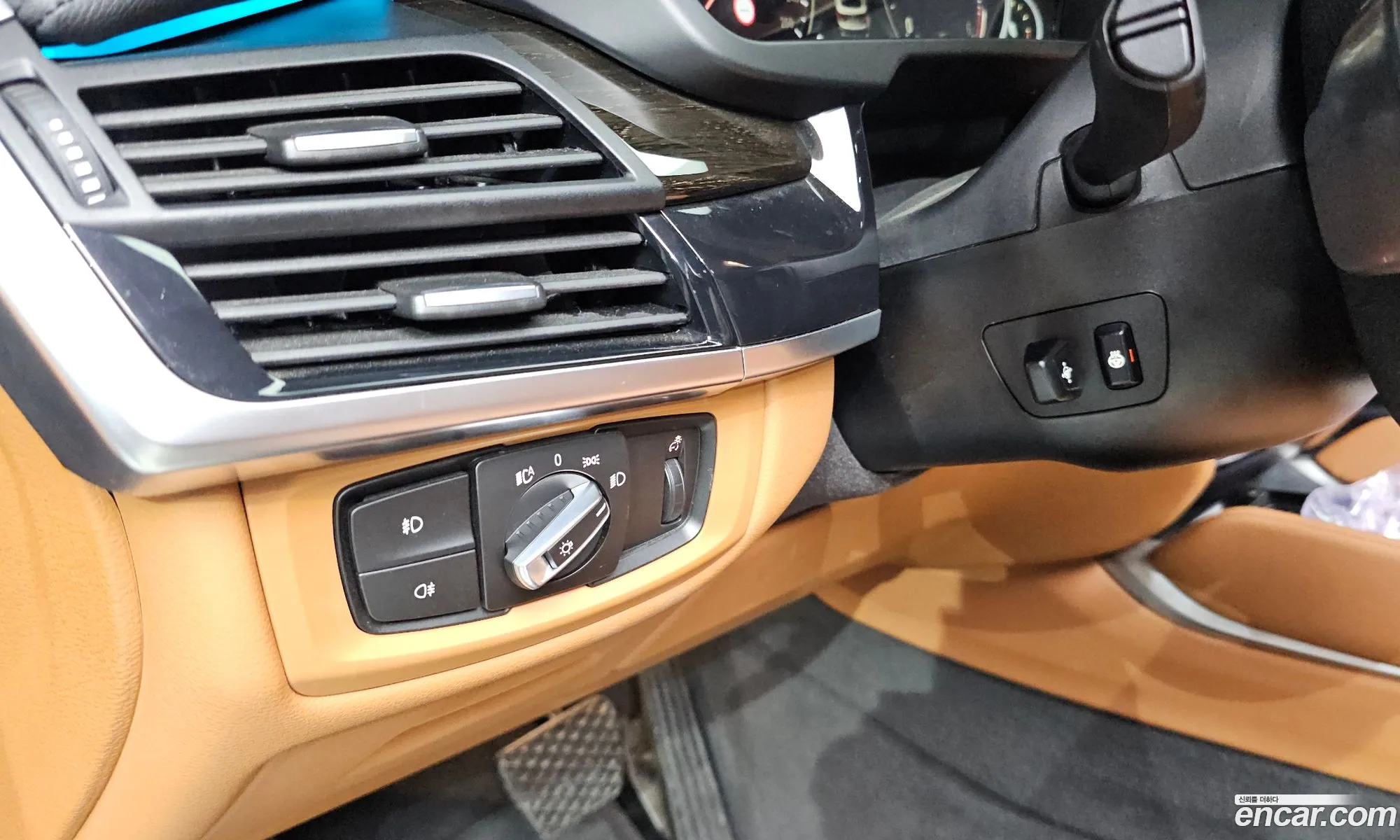 BMW X6 2018 WBAKV2101J0Y40291 — 31