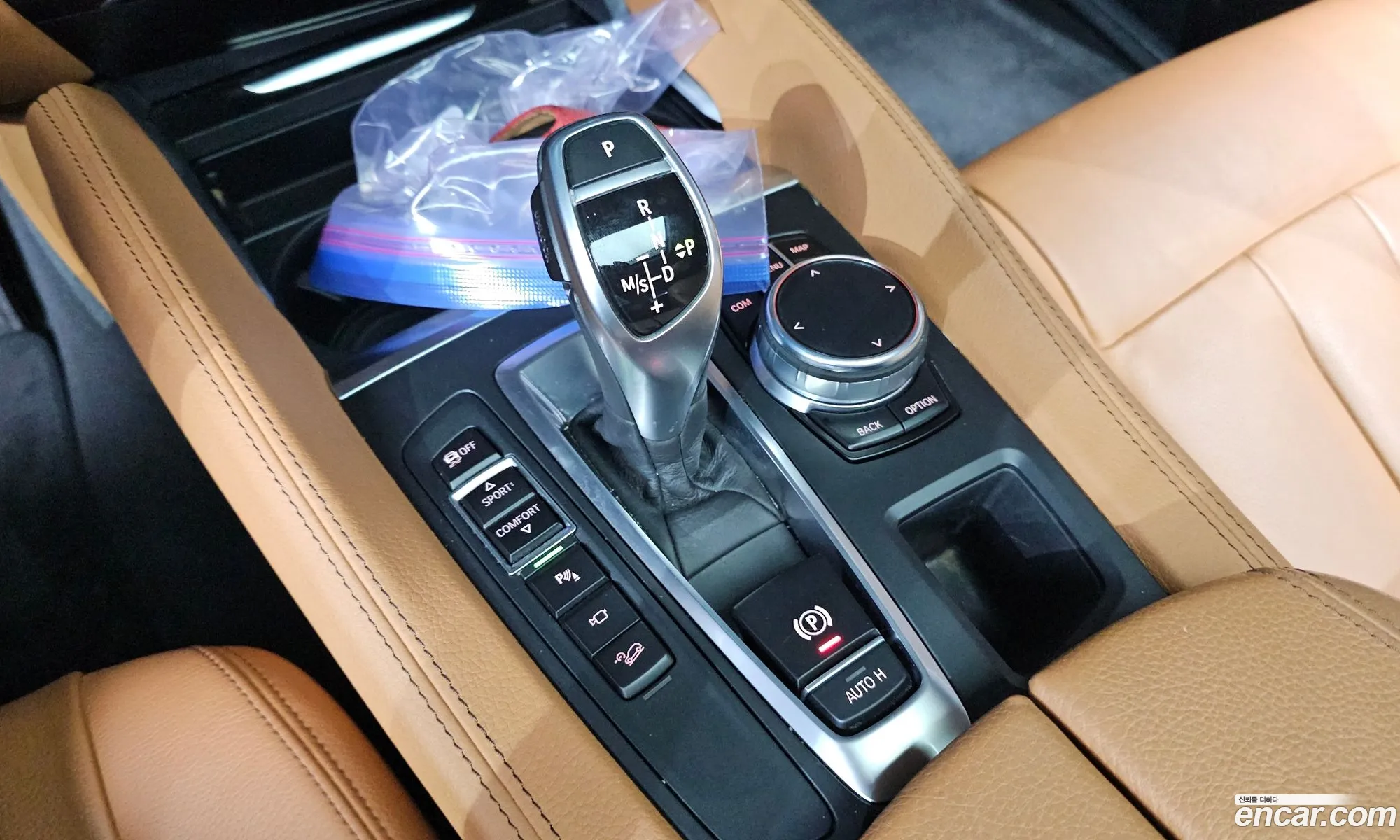 BMW X6 2018 WBAKV2101J0Y40291 — 12