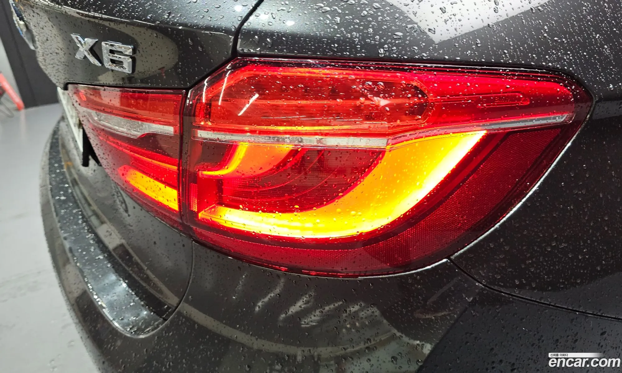 BMW X6 2018 WBAKV2101J0Y40291 — 3