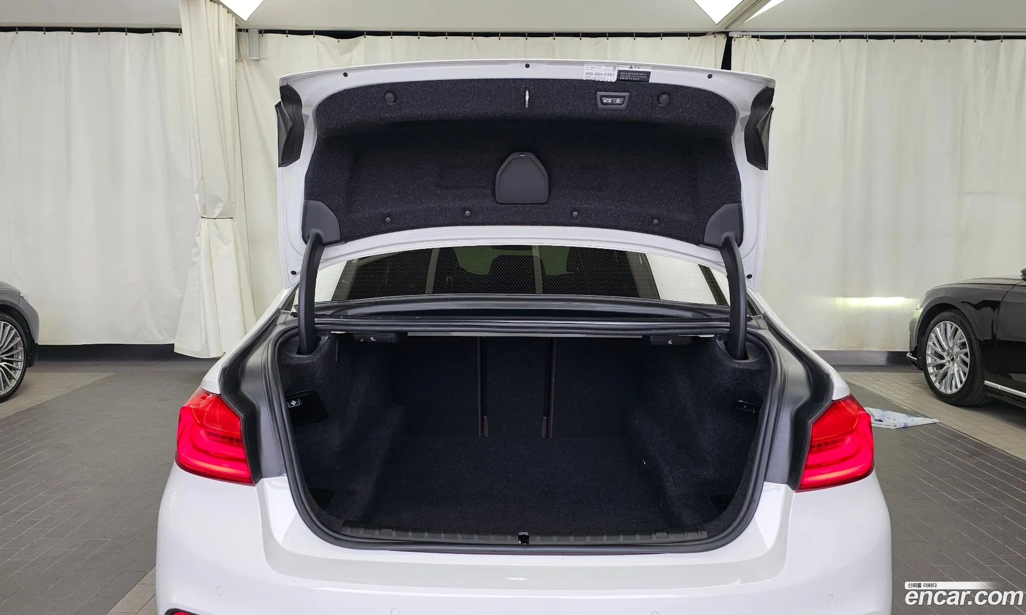 BMW 5 Series 2017 WBAJD310XHG475955 — 24