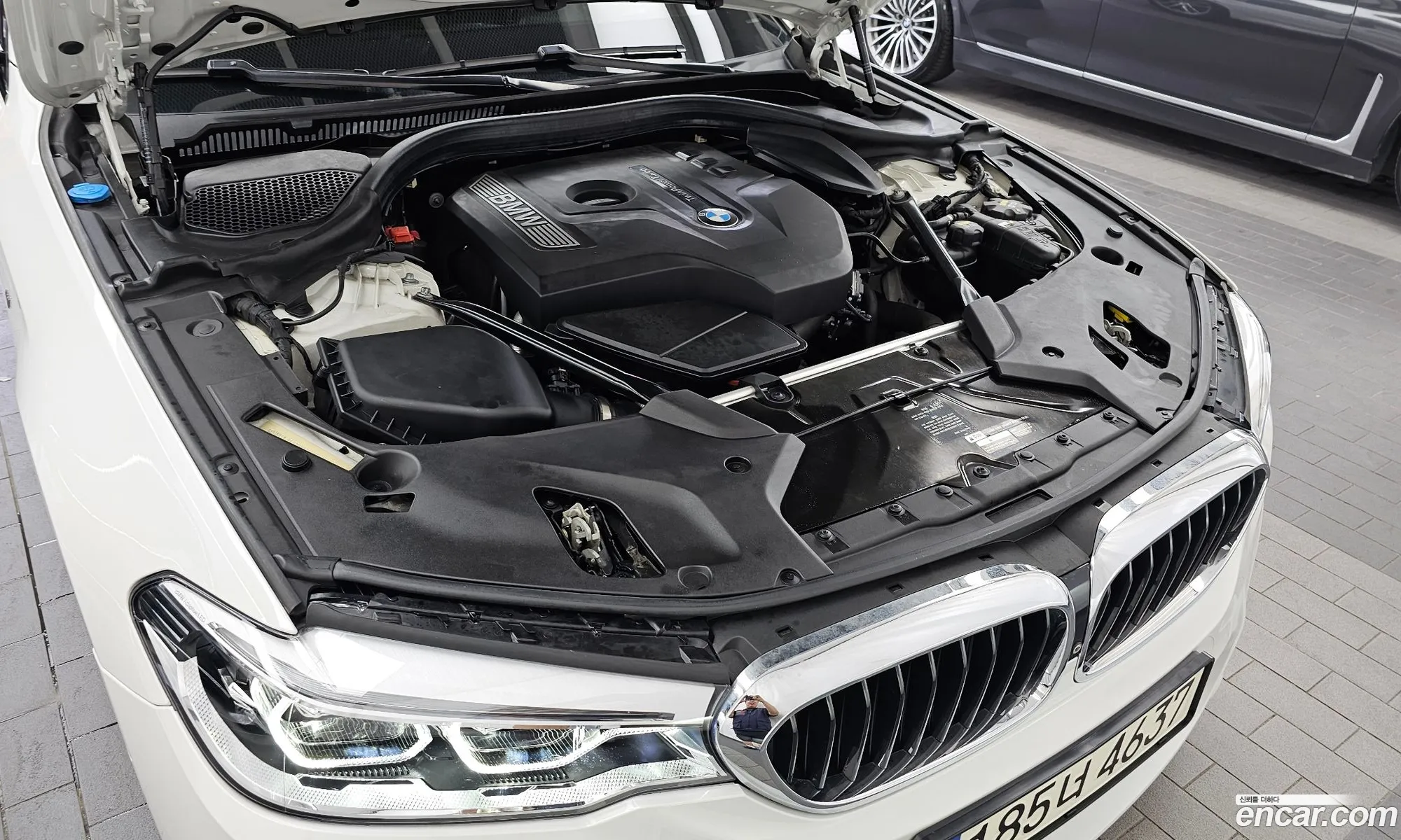 BMW 5 Series 2017 WBAJD310XHG475955 — 28