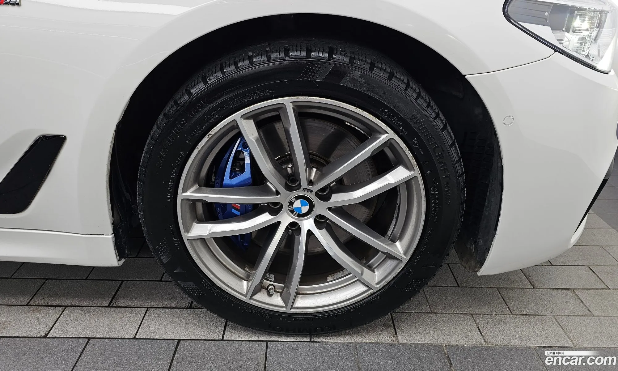 BMW 5 Series 2017 WBAJD310XHG475955 — 27